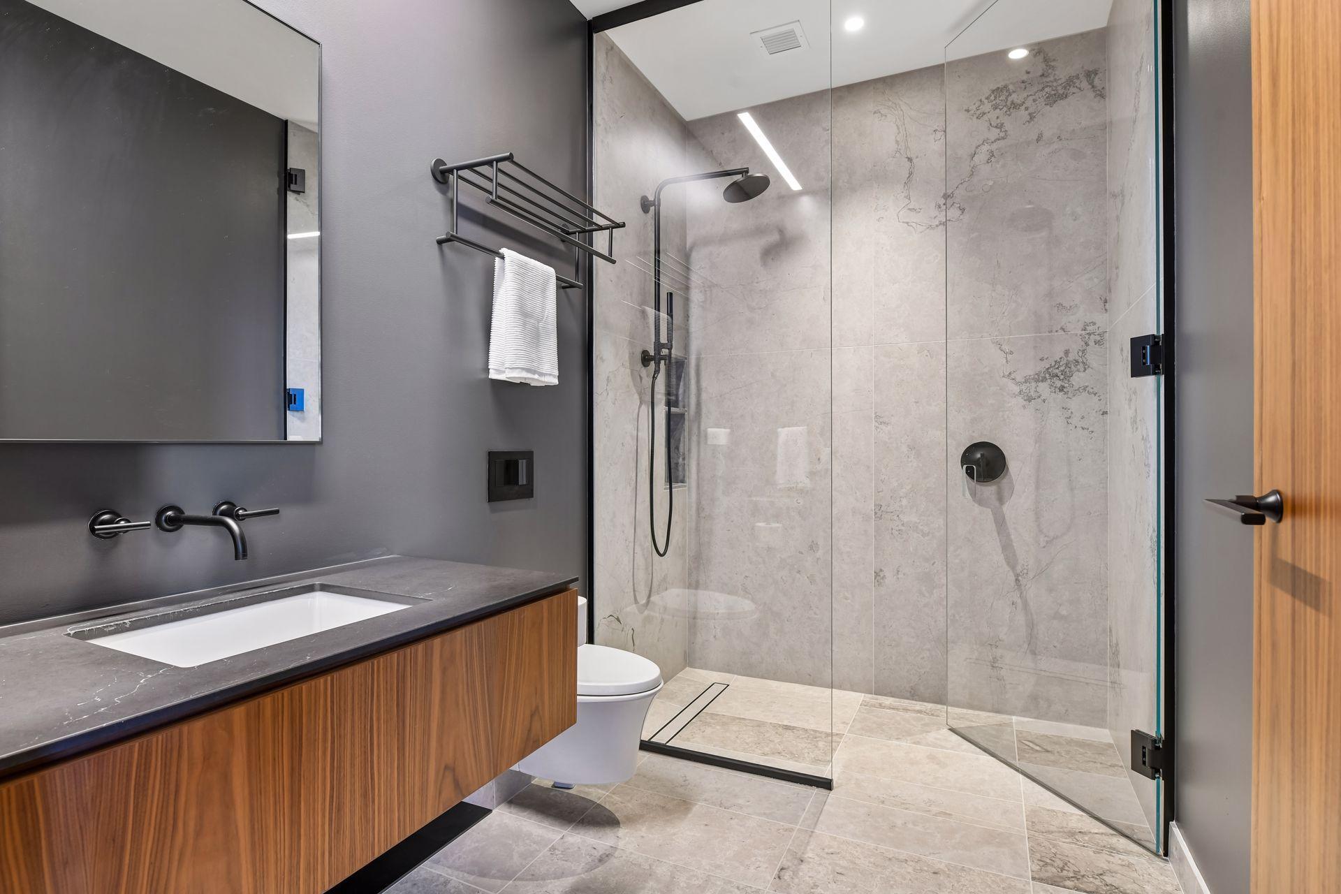 View of Residential at 255 Hennepin Avenue #3303, Minneapolis MN 55408, Minneapolis (44 of 58) - Mike Wilen | Minnesota Team Real Estate