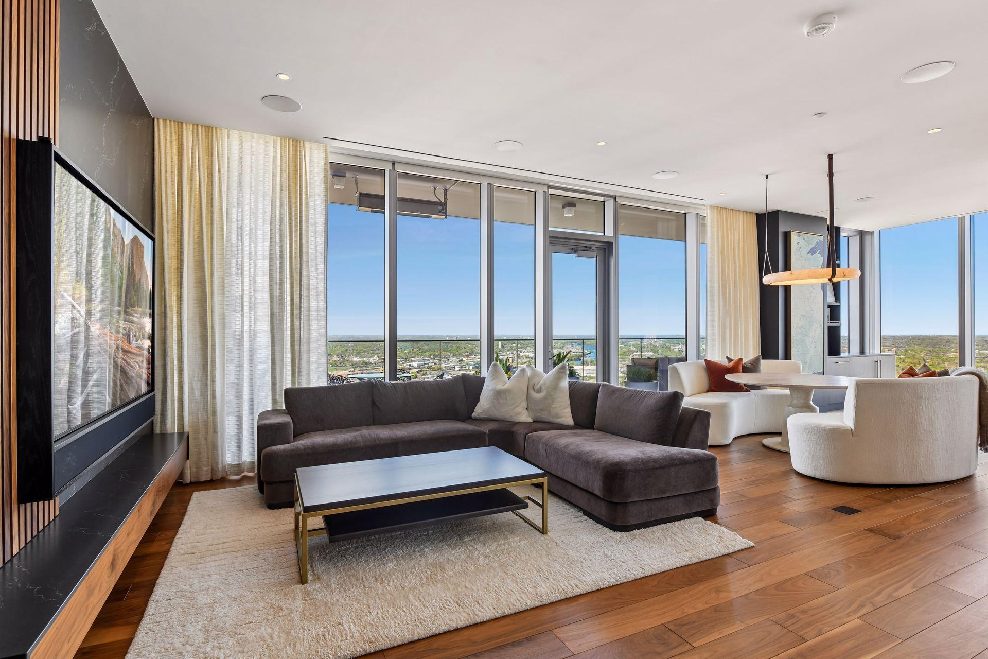 View of Residential at 255 Hennepin Avenue #3303, Minneapolis MN 55408, Minneapolis (27 of 58) - Mike Wilen | Minnesota Team Real Estate