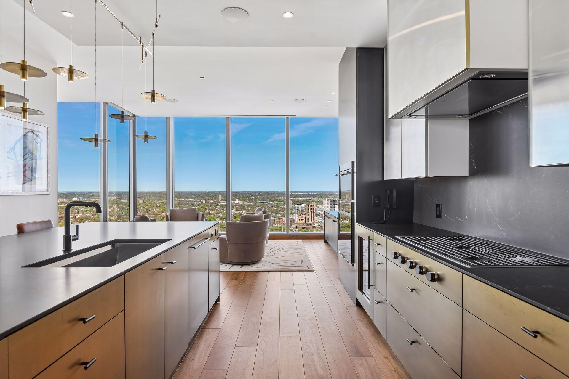 View of Residential at 255 Hennepin Avenue #3303, Minneapolis MN 55408, Minneapolis (20 of 58) - Mike Wilen | Minnesota Team Real Estate