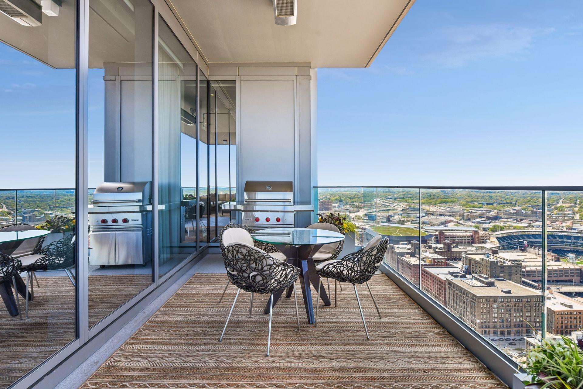 View of Residential at 255 Hennepin Avenue #3303, Minneapolis MN 55408, Minneapolis (13 of 58) - Mike Wilen | Minnesota Team Real Estate