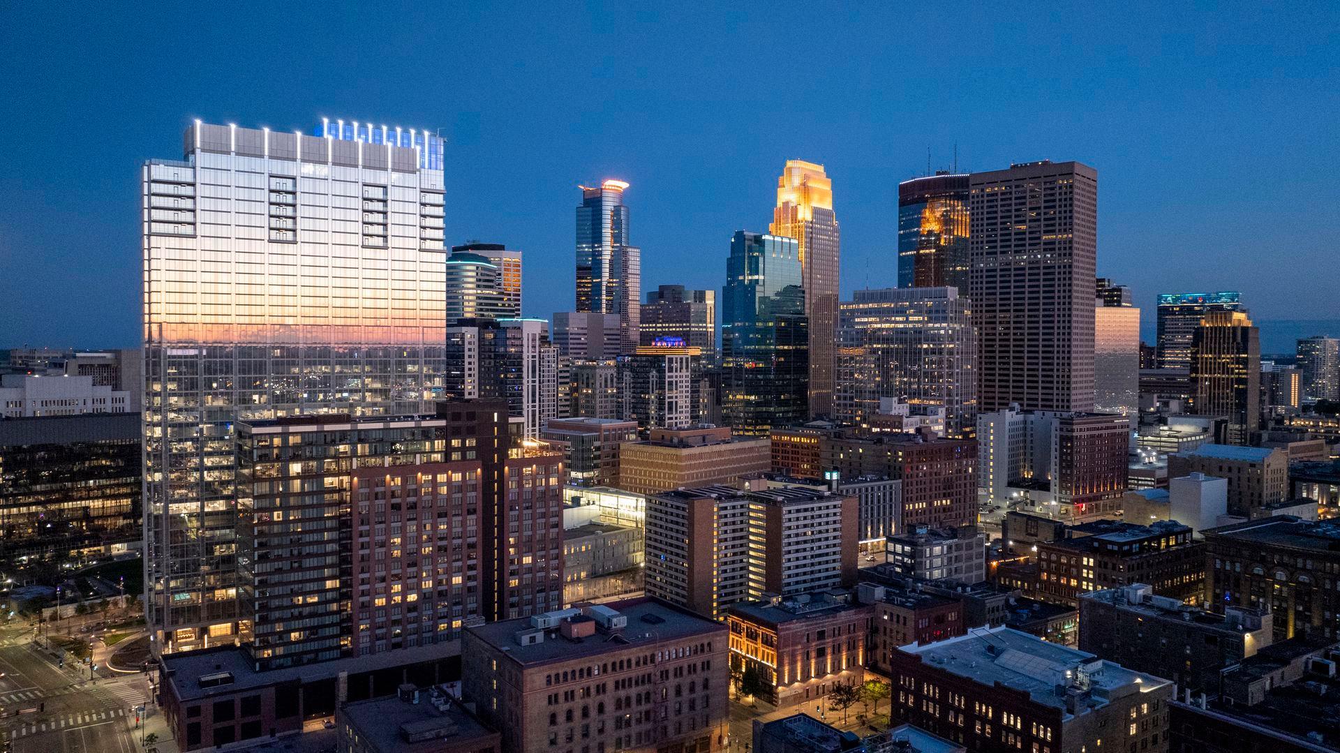 View of Residential at 255 Hennepin Avenue #3303, Minneapolis MN 55408, Minneapolis (49 of 58) - Mike Wilen | Minnesota Team Real Estate