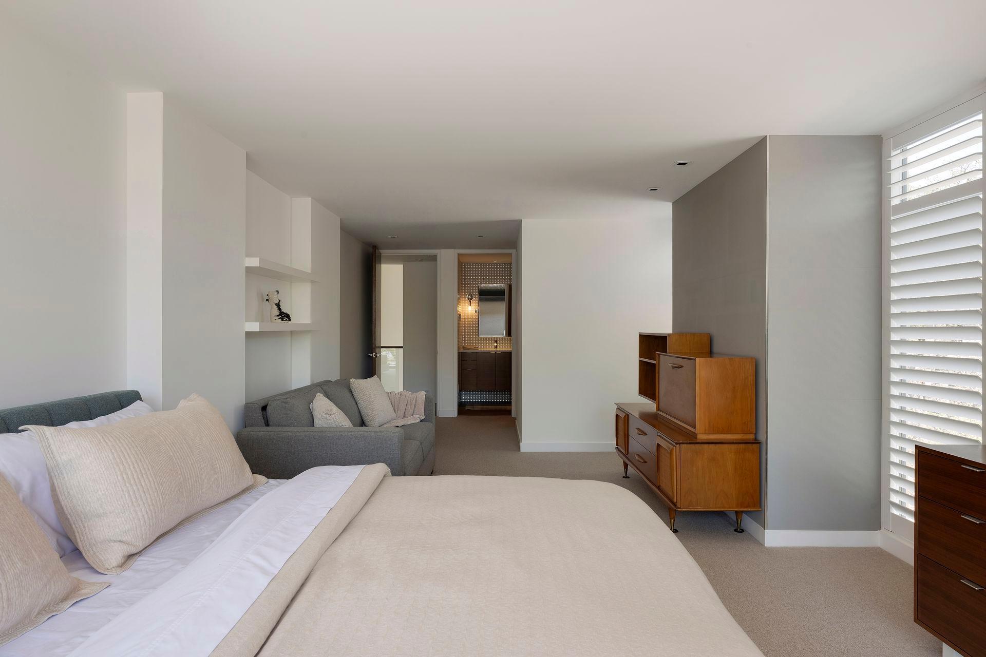 View of Residential at 2102 Cedar Lake Parkway, Minneapolis MN 55416, Minneapolis (31 of 49) - Mike Wilen | Minnesota Team Real Estate
