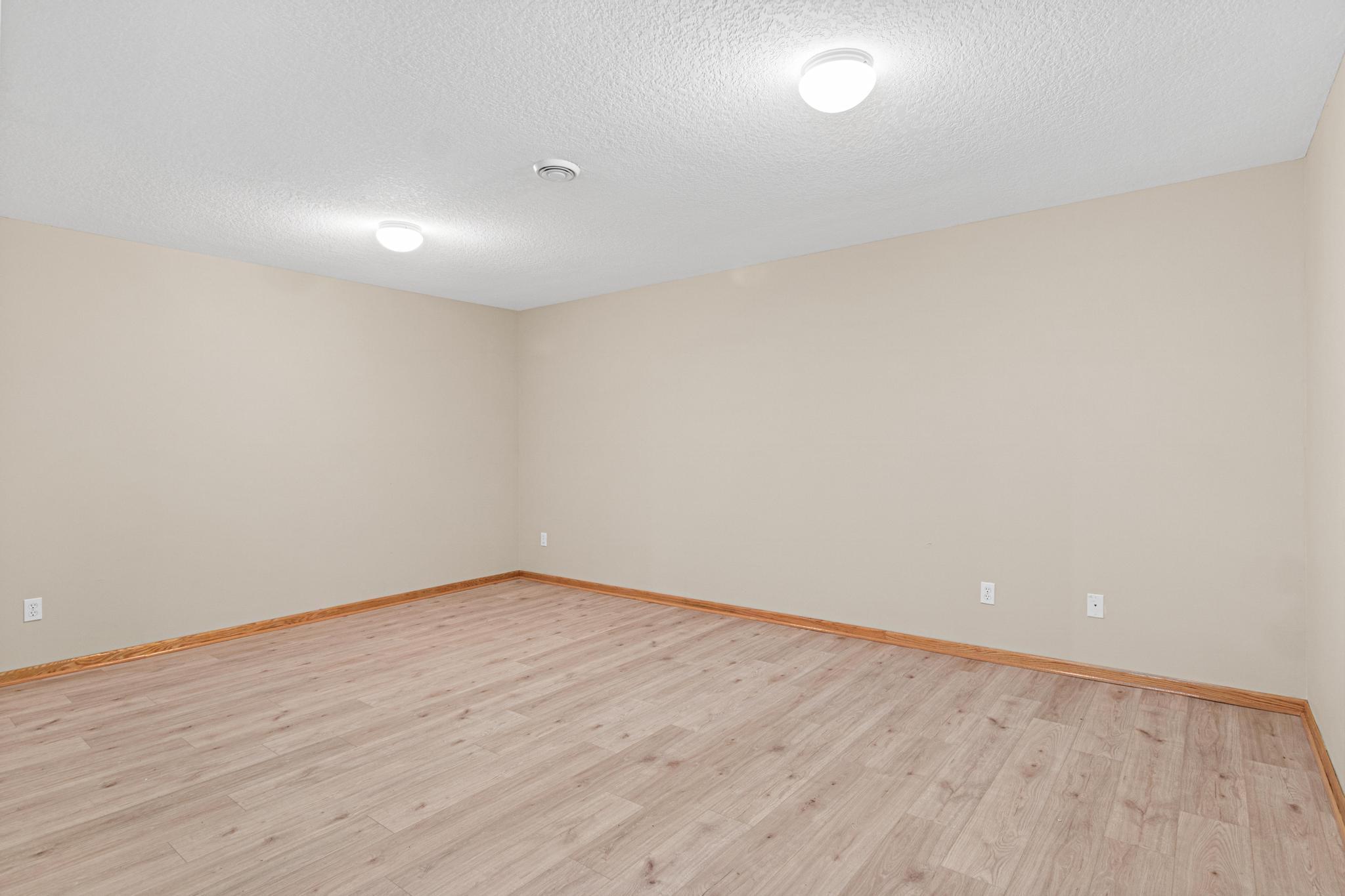 View of Residential at 8304 9th Street, Oakdale MN 55128, Oakdale (37 of 50) - Mike Wilen | Minnesota Team Real Estate