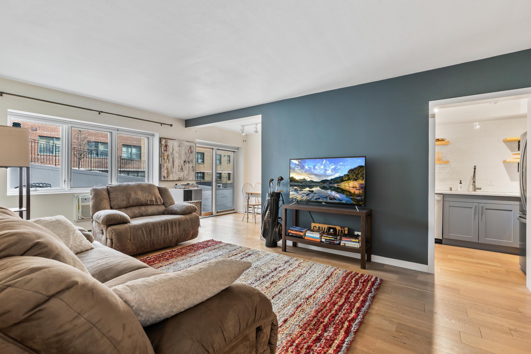View of Residential at 2928 Dean Parkway #2L, Minneapolis MN 55416, Minneapolis (7 of 11) - Mike Wilen | Minnesota Team Real Estate