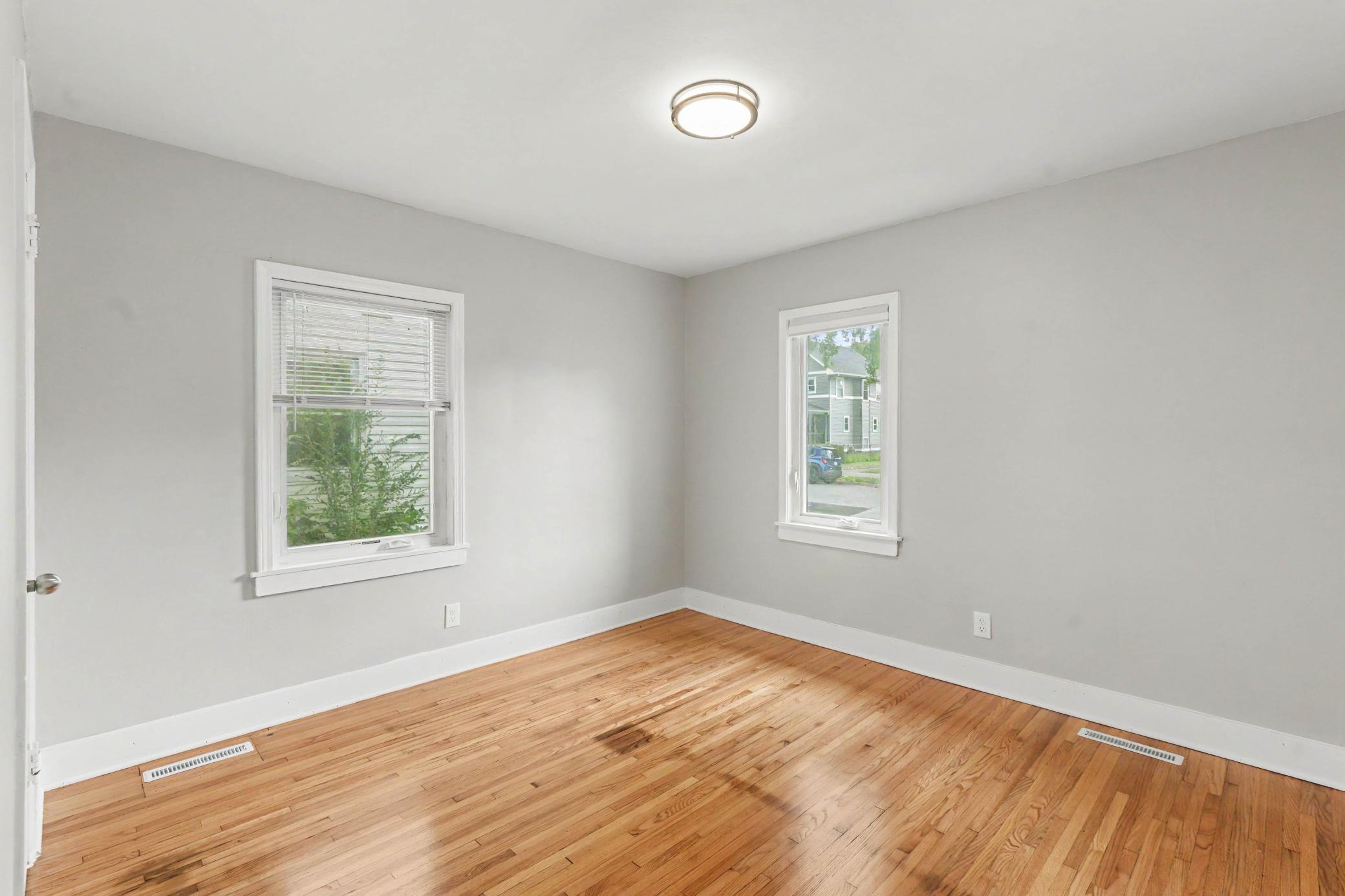 View of Residential at 2601 Girard Avenue, Minneapolis MN 55411, Minneapolis (6 of 20) - Mike Wilen | Minnesota Team Real Estate