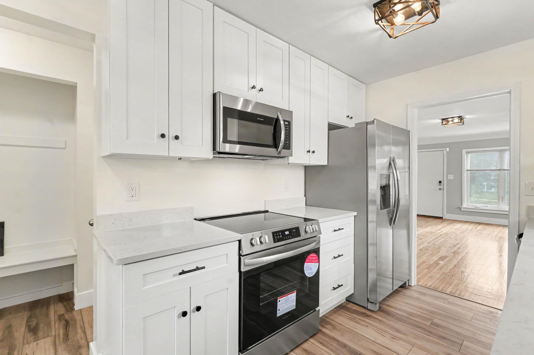 View of Residential at 2601 Girard Avenue, Minneapolis MN 55411, Minneapolis (12 of 20) - Mike Wilen | Minnesota Team Real Estate