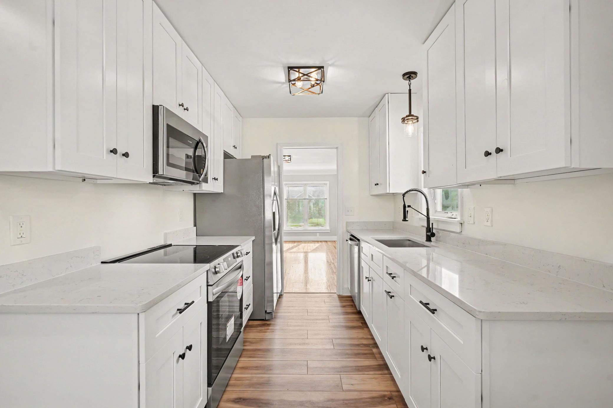 View of Residential at 2601 Girard Avenue, Minneapolis MN 55411, Minneapolis (11 of 20) - Mike Wilen | Minnesota Team Real Estate