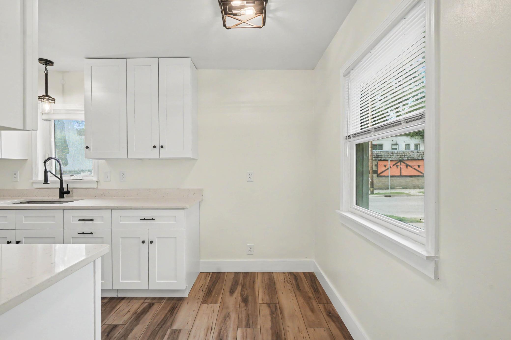 View of Residential at 2601 Girard Avenue, Minneapolis MN 55411, Minneapolis (14 of 20) - Mike Wilen | Minnesota Team Real Estate
