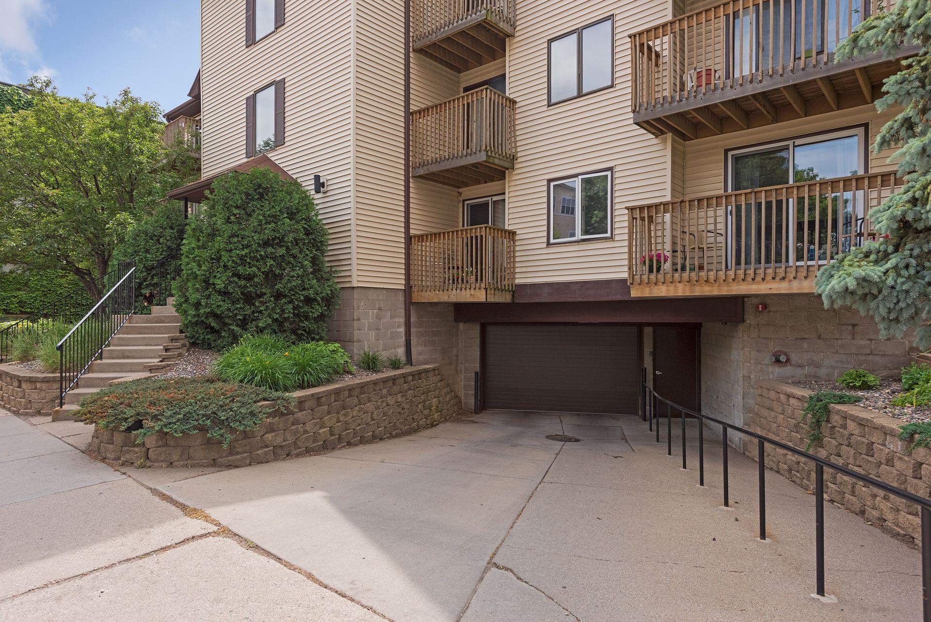 View of Residential at 1720 3rd Avenue #203, Minneapolis MN 55404, Minneapolis (39 of 43) - Mike Wilen | Minnesota Team Real Estate