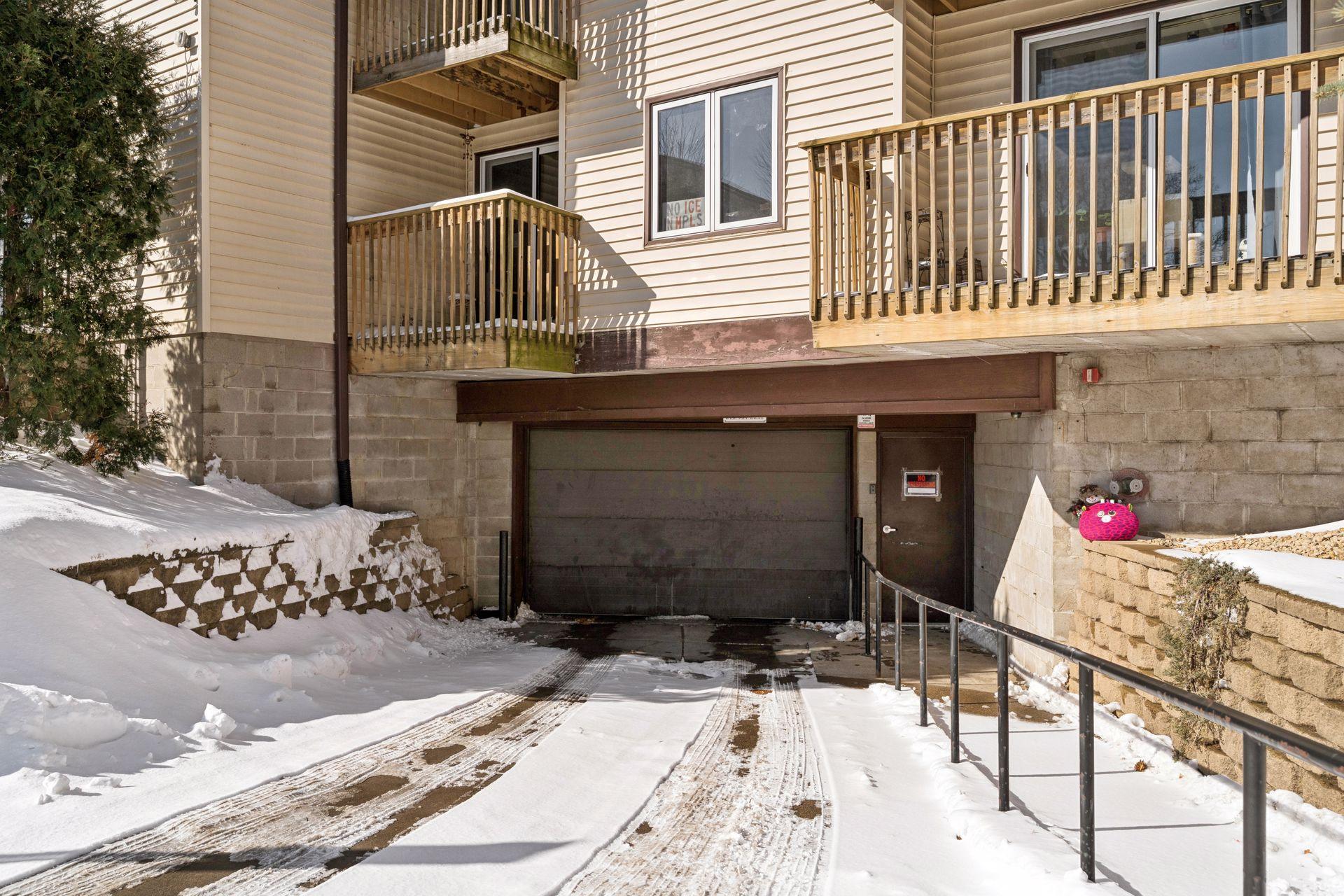 View of Residential at 1720 3rd Avenue #203, Minneapolis MN 55404, Minneapolis (37 of 43) - Mike Wilen | Minnesota Team Real Estate
