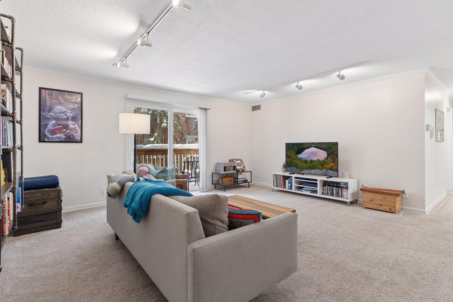 View of Residential at 1720 3rd Avenue #203, Minneapolis MN 55404, Minneapolis (11 of 43) - Mike Wilen | Minnesota Team Real Estate