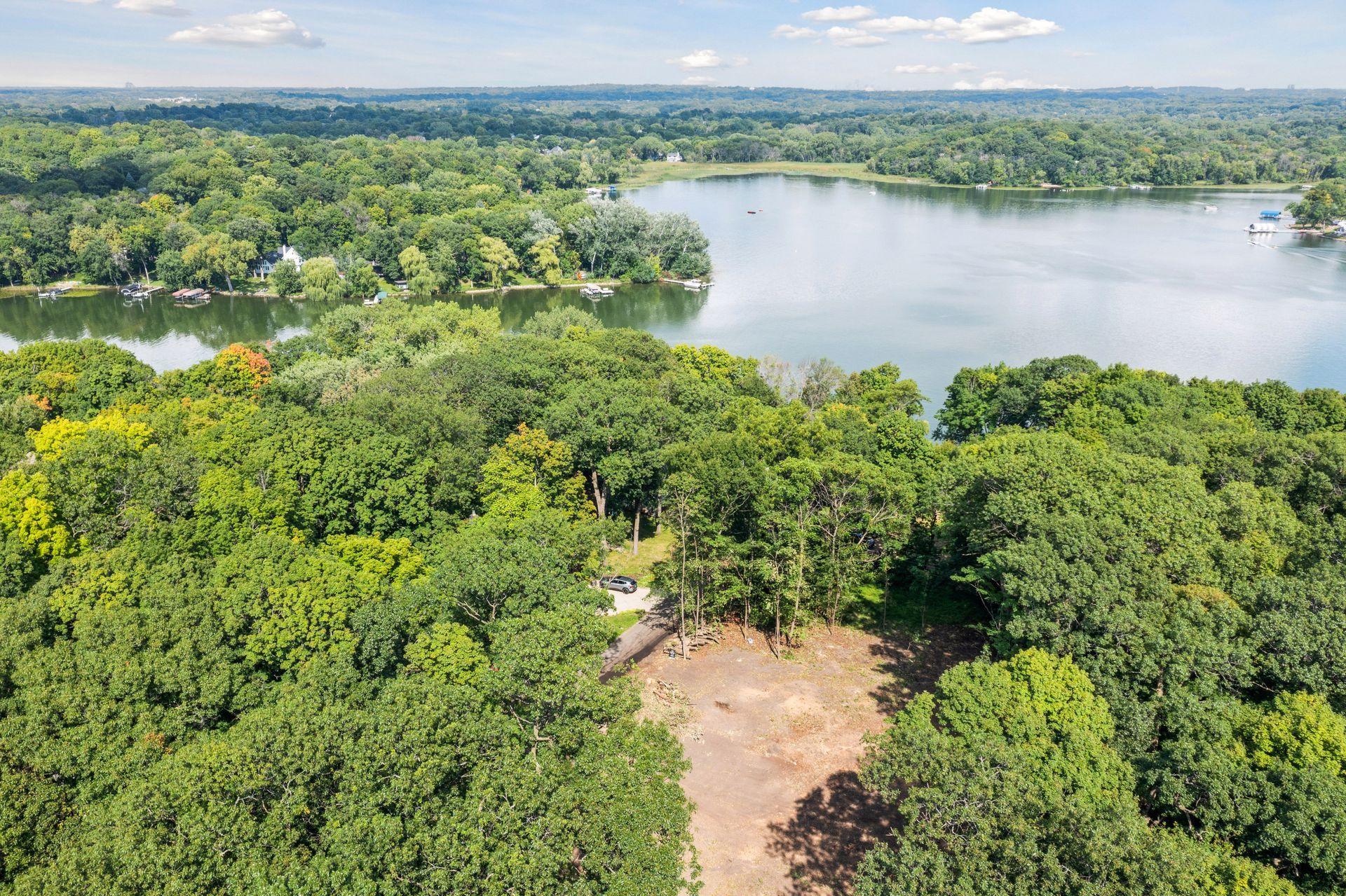 View of Residential at 601 Fox Hill Drive, Chanhassen MN 55317, Chanhassen (11 of 12) - Mike Wilen | Minnesota Team Real Estate
