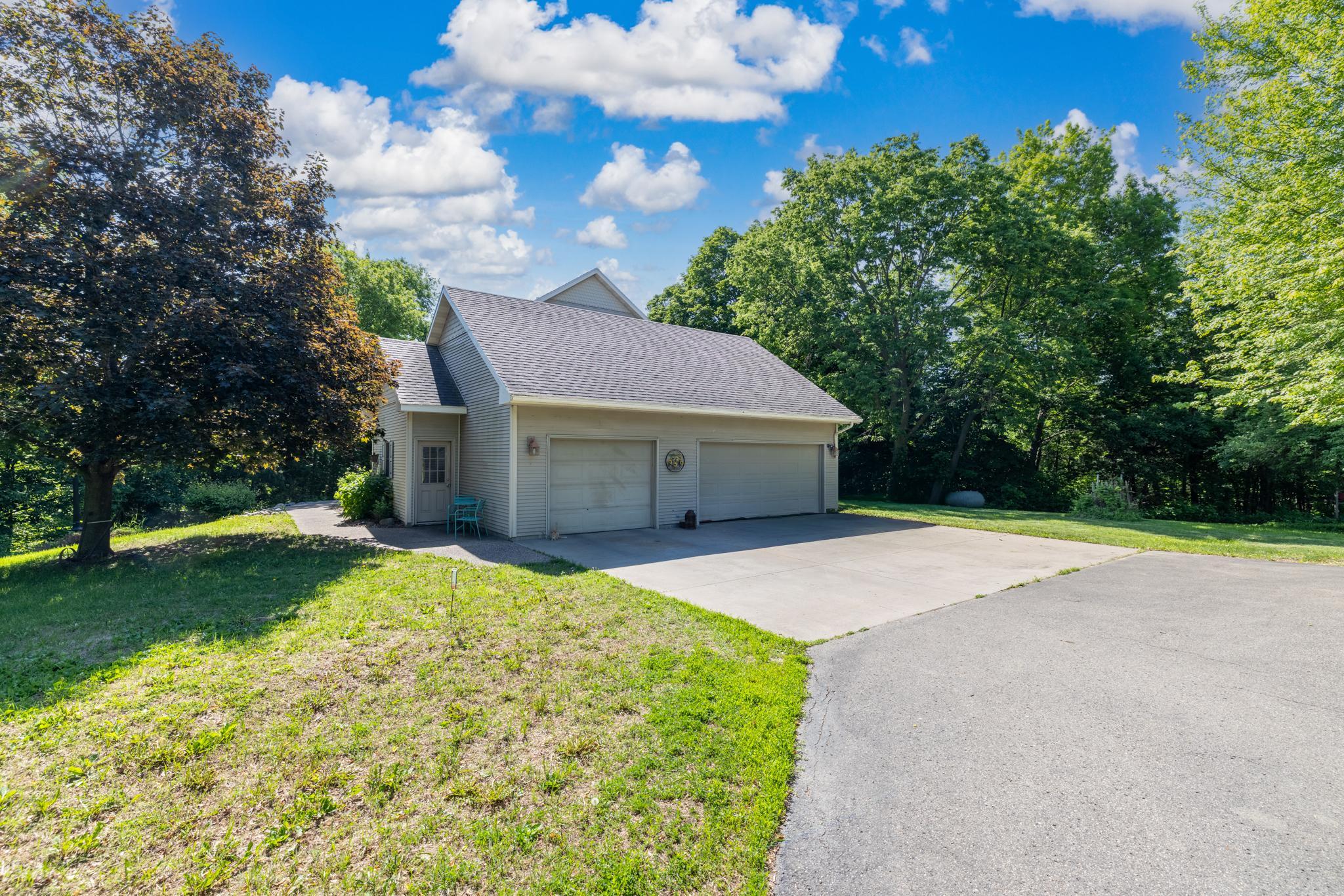 View of Residential at 25507 208th Lane, Belle Plaine MN 56011, Belle Plaine (45 of 49) - Mike Wilen | Minnesota Team Real Estate
