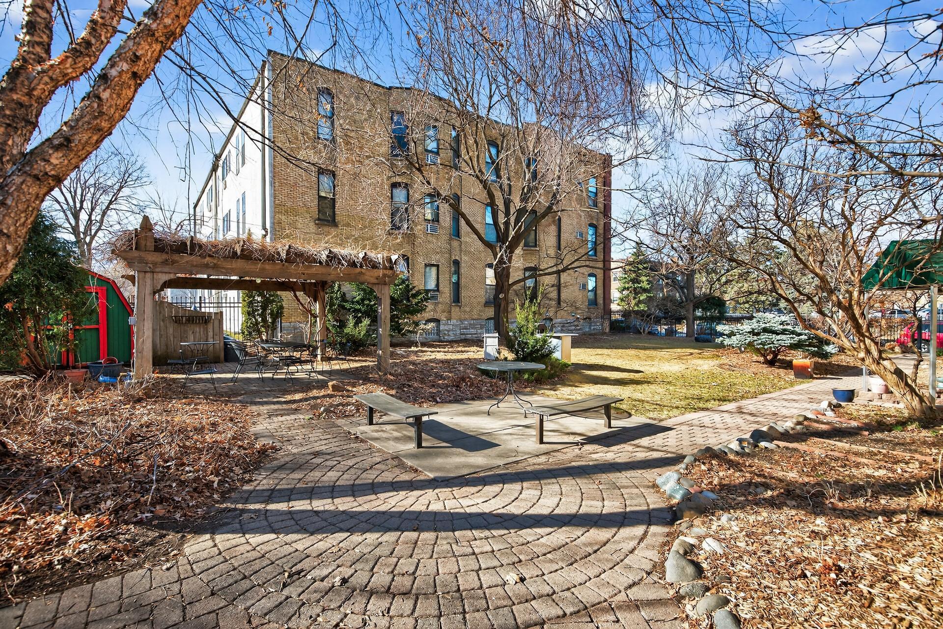 View of Residential at 1811 Elliot Avenue #8, Minneapolis MN 55404, Minneapolis (26 of 29) - Mike Wilen | Minnesota Team Real Estate