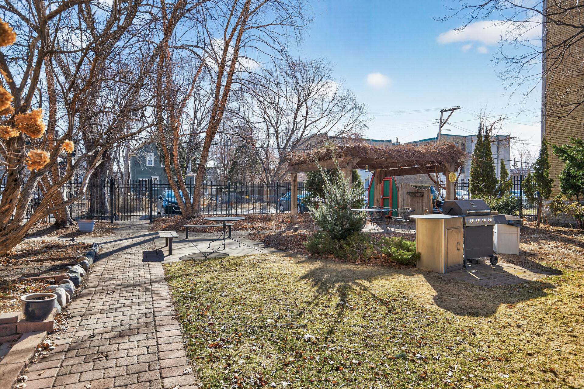 View of Residential at 1811 Elliot Avenue #8, Minneapolis MN 55404, Minneapolis (25 of 29) - Mike Wilen | Minnesota Team Real Estate