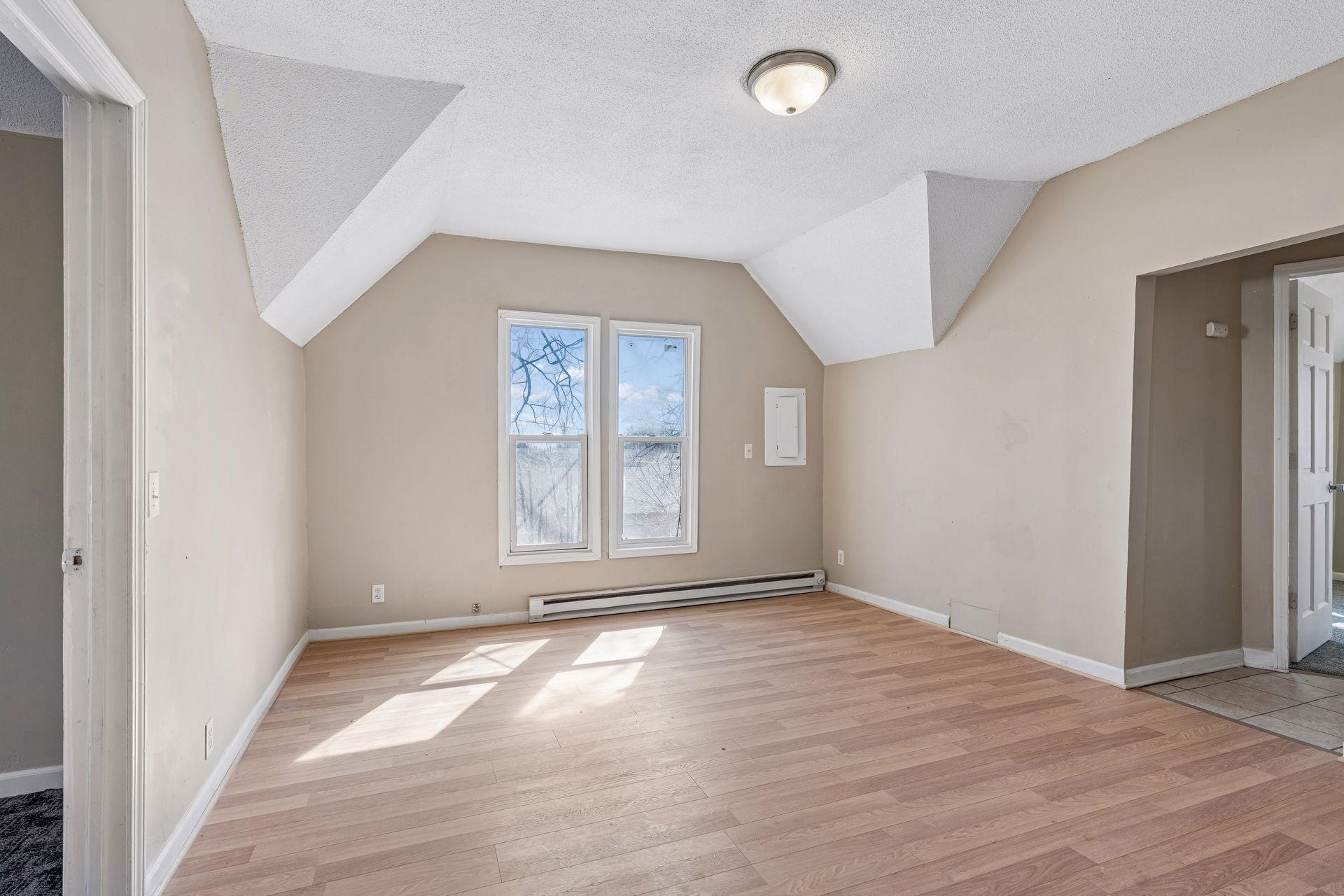 View of Residential Income at 701 Desoto Street, Saint Paul MN 55130, Saint Paul (25 of 36) - Mike Wilen | Minnesota Team Real Estate