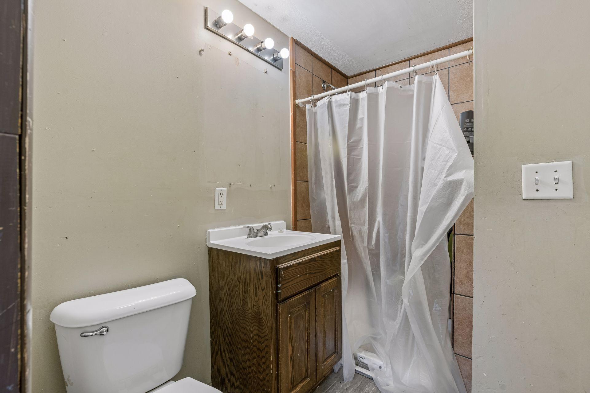 View of Residential Income at 701 Desoto Street, Saint Paul MN 55130, Saint Paul (19 of 36) - Mike Wilen | Minnesota Team Real Estate