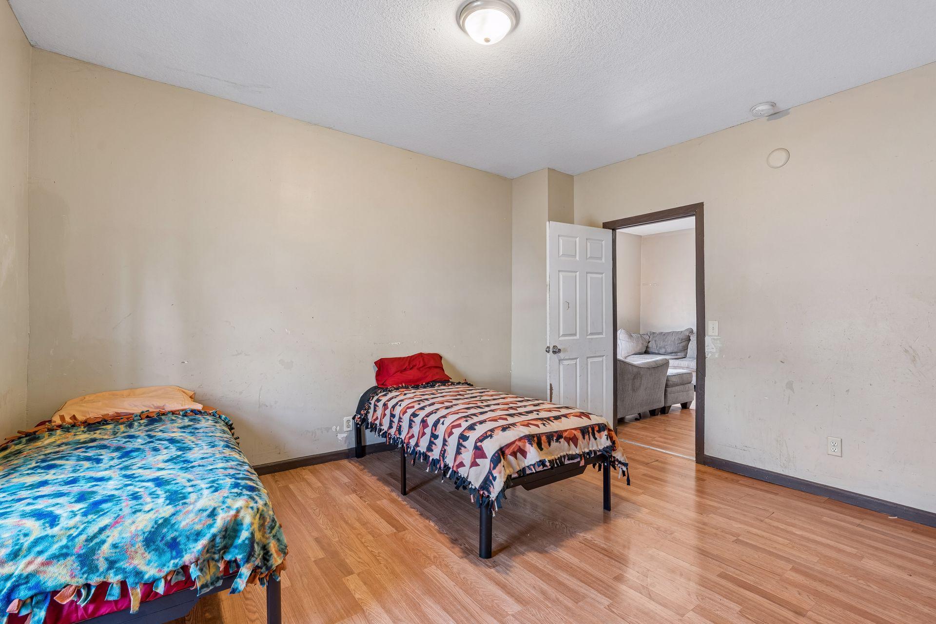 View of Residential Income at 701 Desoto Street, Saint Paul MN 55130, Saint Paul (18 of 36) - Mike Wilen | Minnesota Team Real Estate