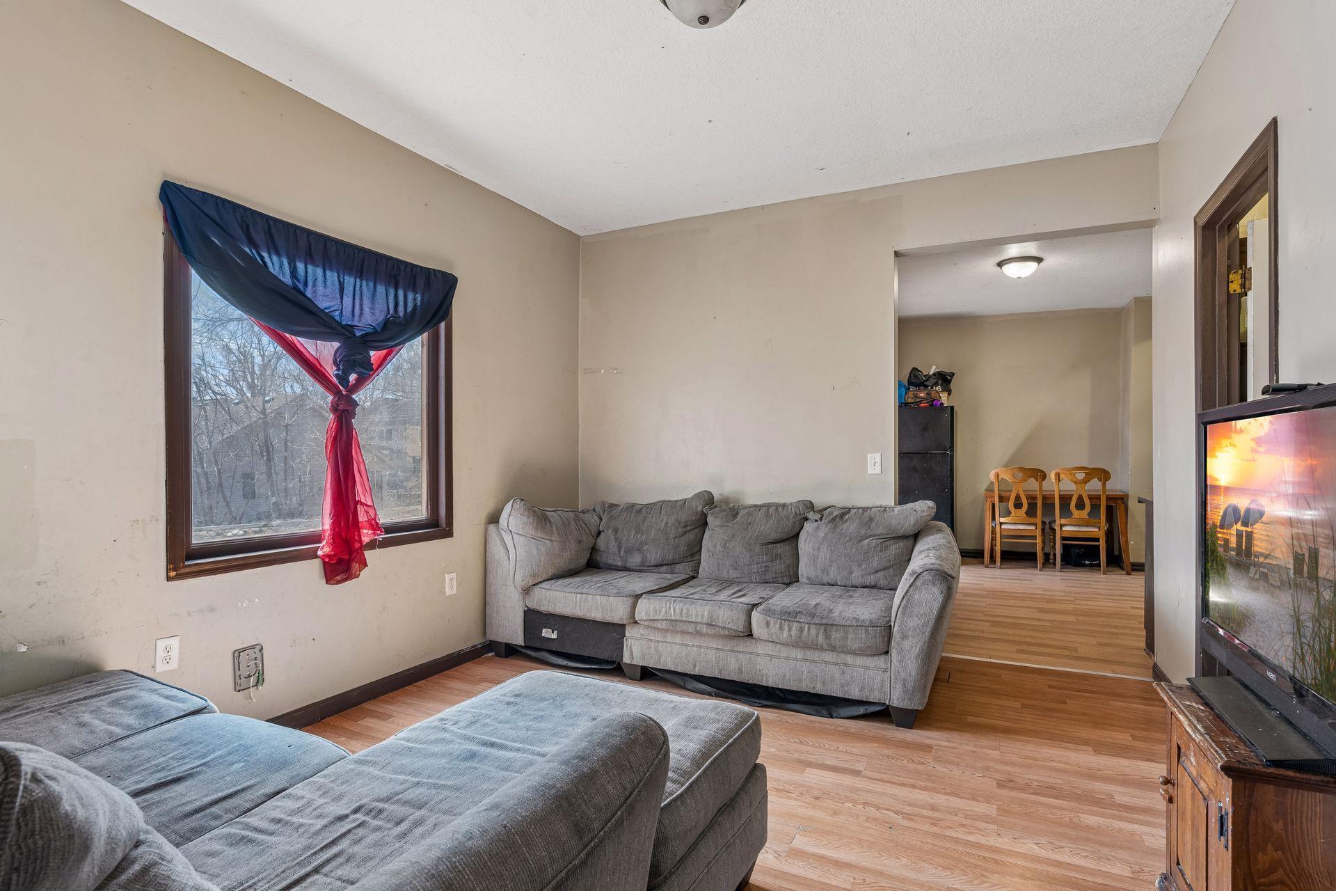 View of Residential Income at 701 Desoto Street, Saint Paul MN 55130, Saint Paul (14 of 36) - Mike Wilen | Minnesota Team Real Estate