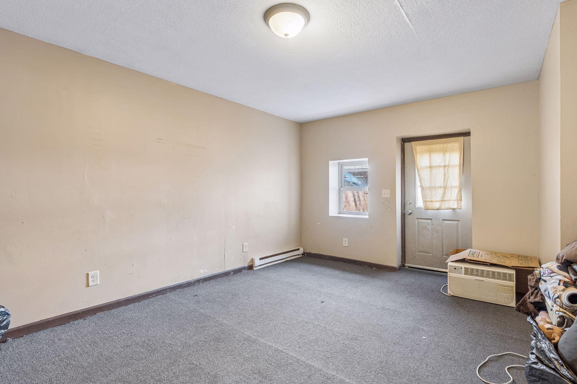 View of Residential Income at 701 Desoto Street, Saint Paul MN 55130, Saint Paul (10 of 36) - Mike Wilen | Minnesota Team Real Estate