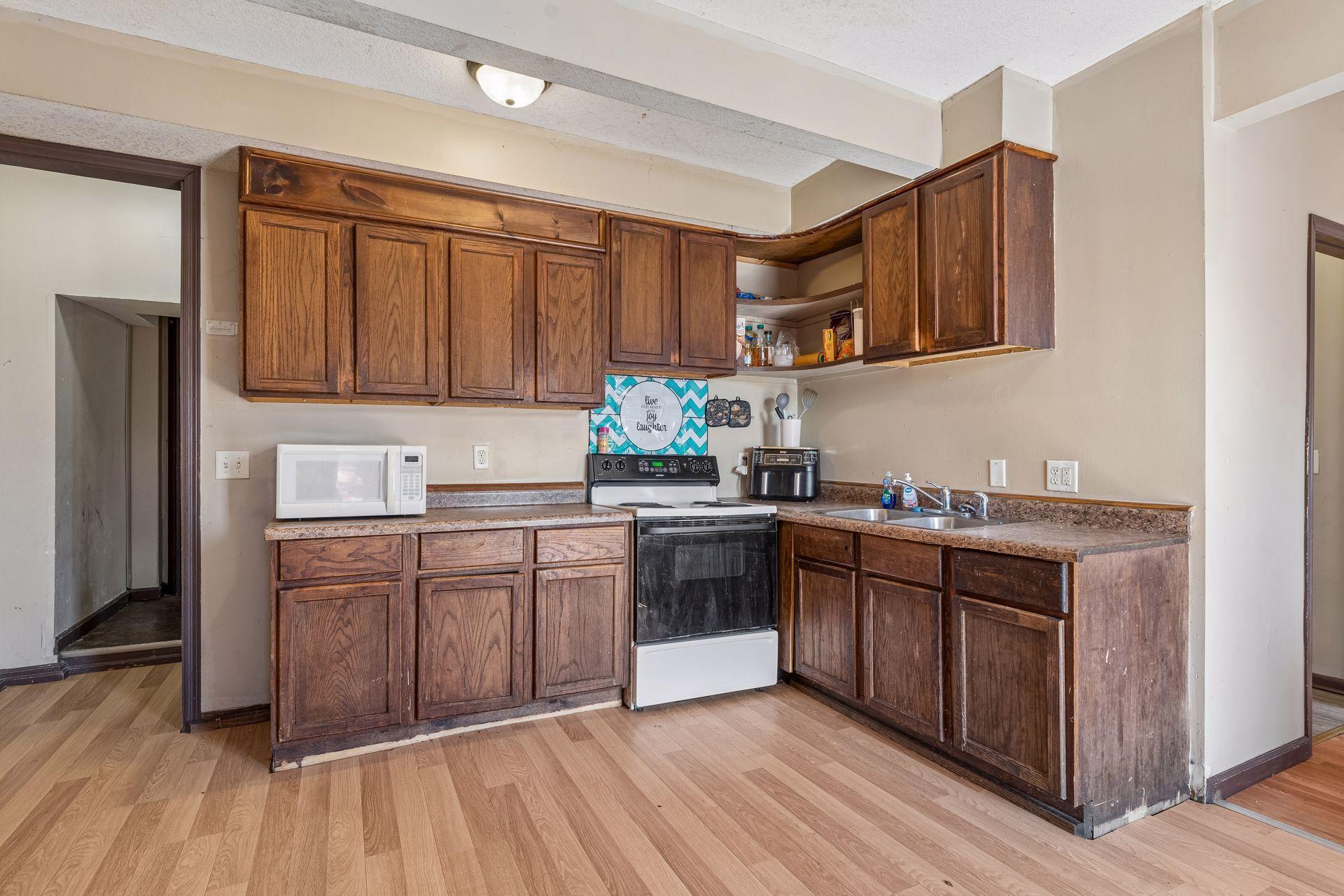 View of Residential Income at 701 Desoto Street, Saint Paul MN 55130, Saint Paul (9 of 36) - Mike Wilen | Minnesota Team Real Estate