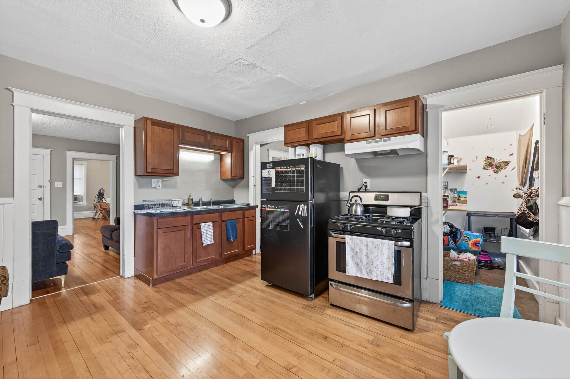 View of Residential Income at 895 Rose Avenue, Saint Paul MN 55106, Saint Paul (8 of 30) - Mike Wilen | Minnesota Team Real Estate