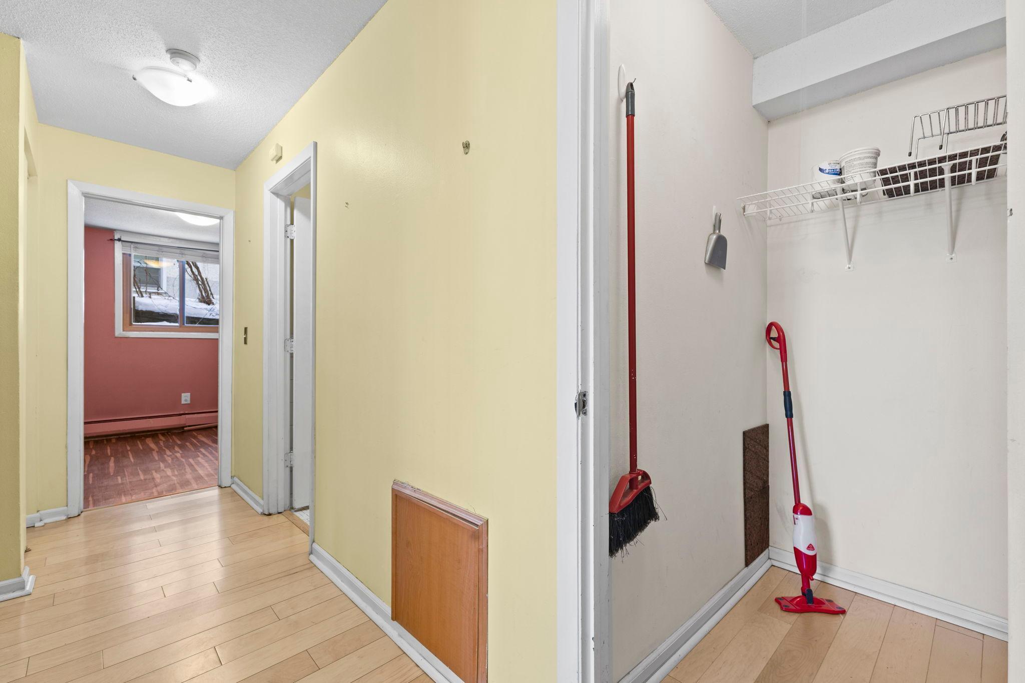 View of Residential at 520 Ridgewood Avenue #4, Minneapolis MN 55403, Minneapolis (15 of 25) - Mike Wilen | Minnesota Team Real Estate