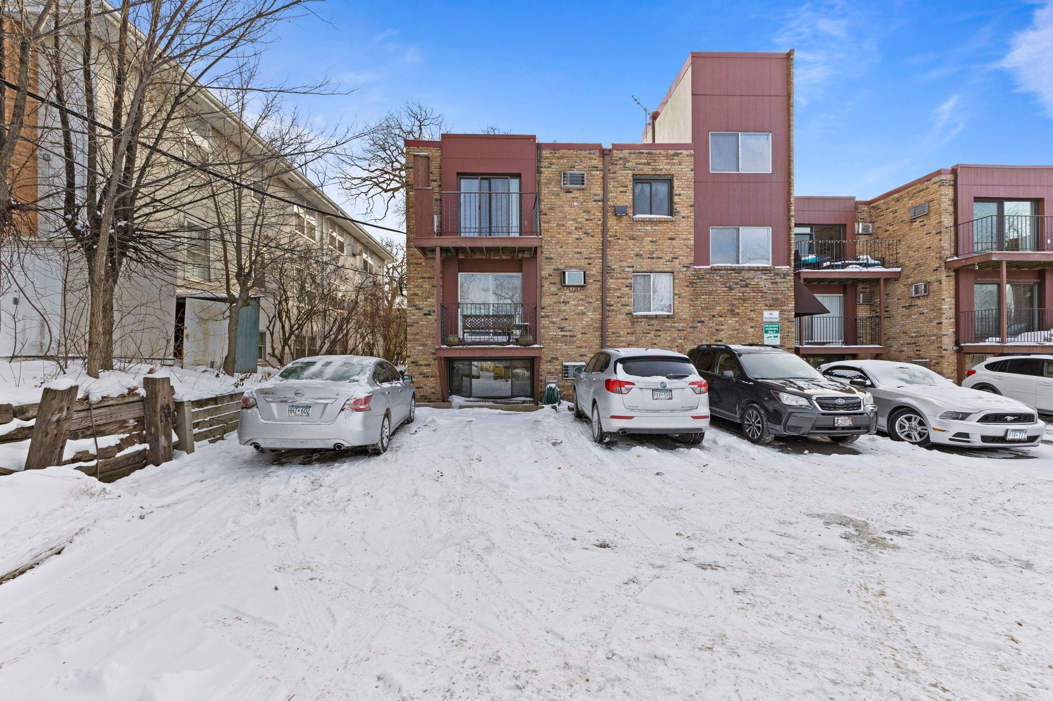 View of Residential at 520 Ridgewood Avenue #4, Minneapolis MN 55403, Minneapolis (19 of 25) - Mike Wilen | Minnesota Team Real Estate