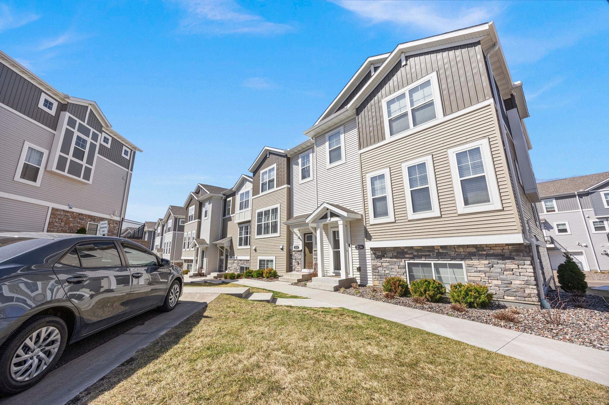 View of Residential at 2230 Gateway Curve, North Saint Paul MN 55109, North Saint Paul (5 of 55) - Mike Wilen | Minnesota Team Real Estate