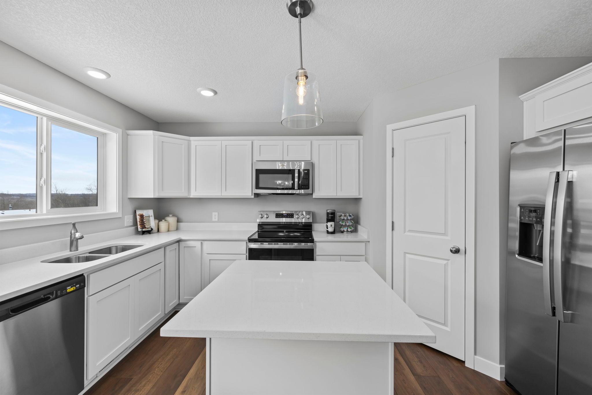 View of Residential at 6649 167th Street, Lakeville MN 55068, Lakeville (14 of 41) - Mike Wilen | Minnesota Team Real Estate