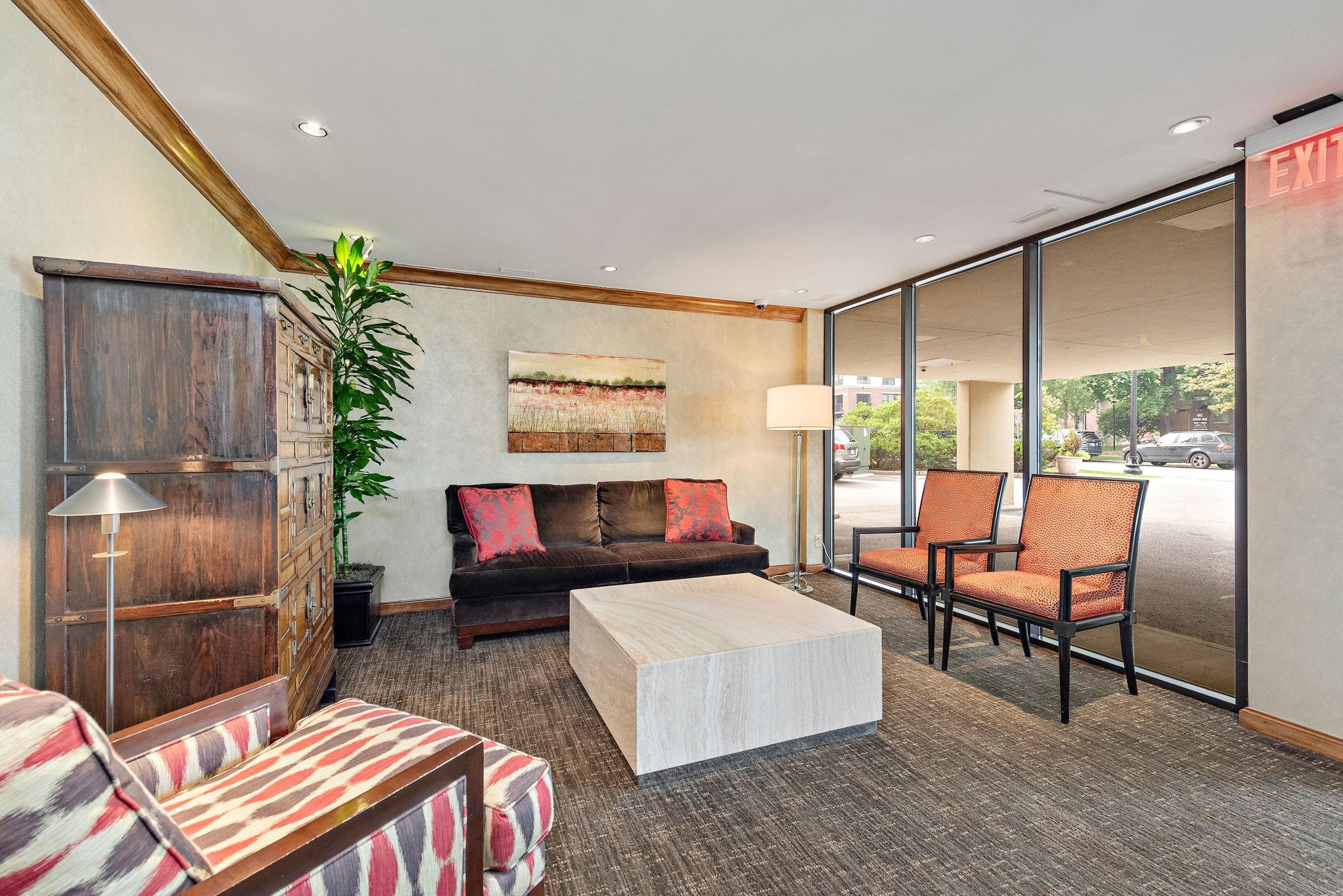 View of Residential at 400 Groveland Avenue #809, Minneapolis MN 55403, Minneapolis (35 of 36) - Mike Wilen | Minnesota Team Real Estate