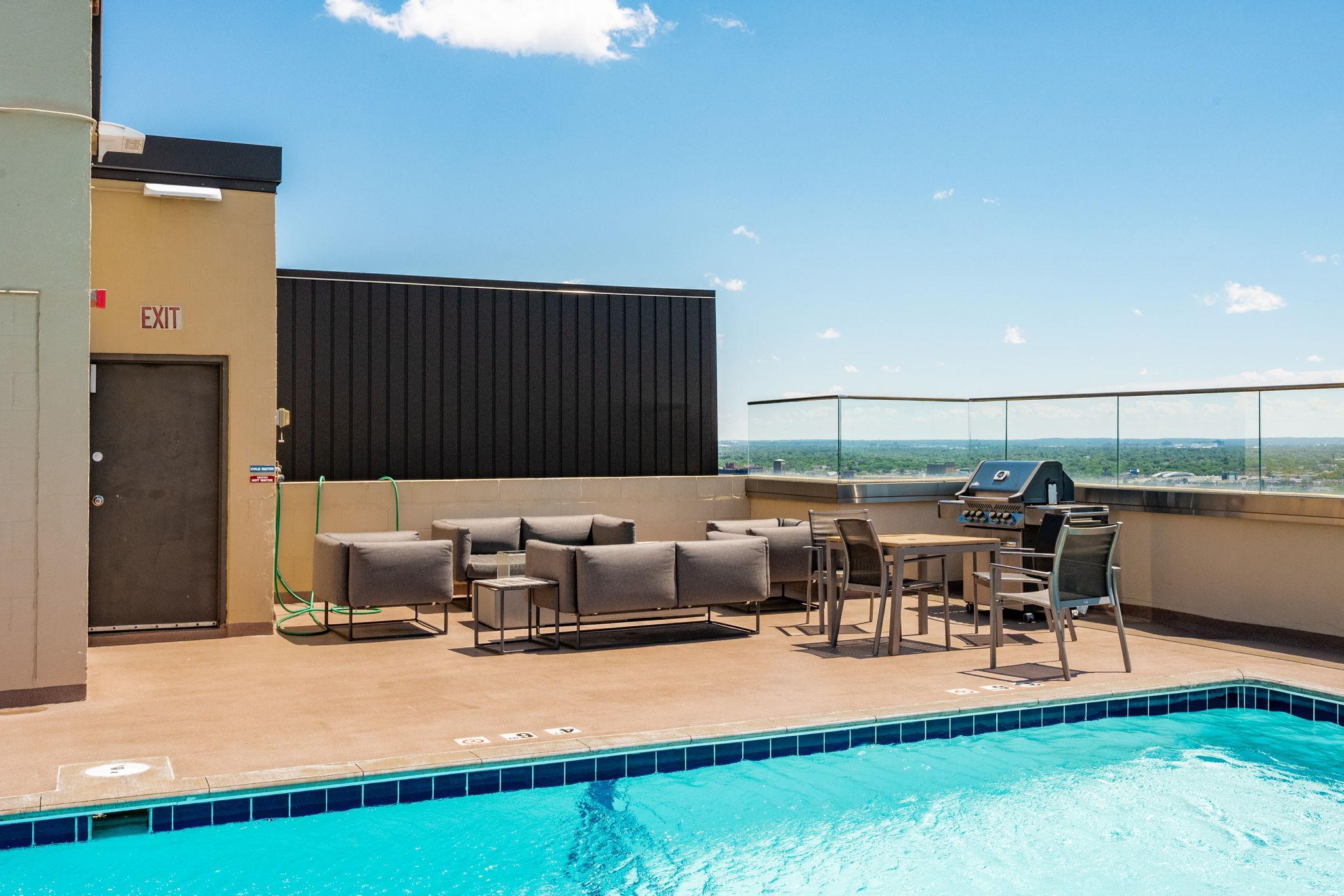 View of Residential at 400 Groveland Avenue #809, Minneapolis MN 55403, Minneapolis (31 of 36) - Mike Wilen | Minnesota Team Real Estate