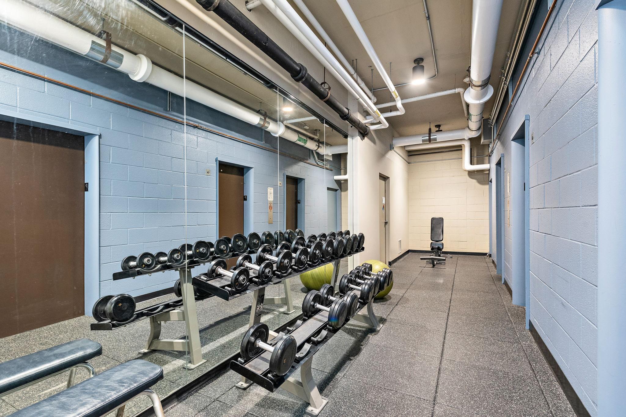 View of Residential at 400 Groveland Avenue #809, Minneapolis MN 55403, Minneapolis (27 of 36) - Mike Wilen | Minnesota Team Real Estate