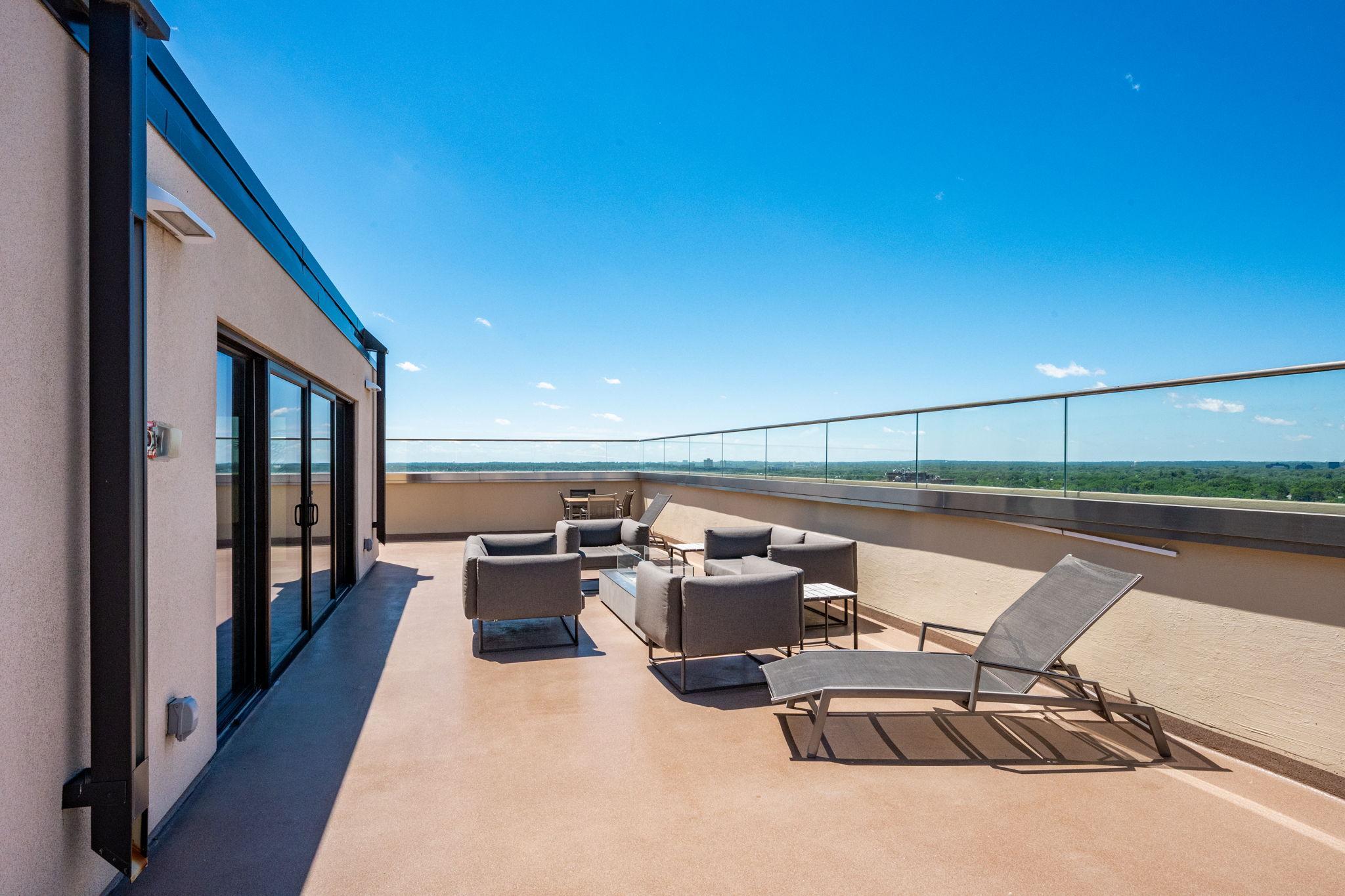 View of Residential at 400 Groveland Avenue #809, Minneapolis MN 55403, Minneapolis (25 of 36) - Mike Wilen | Minnesota Team Real Estate