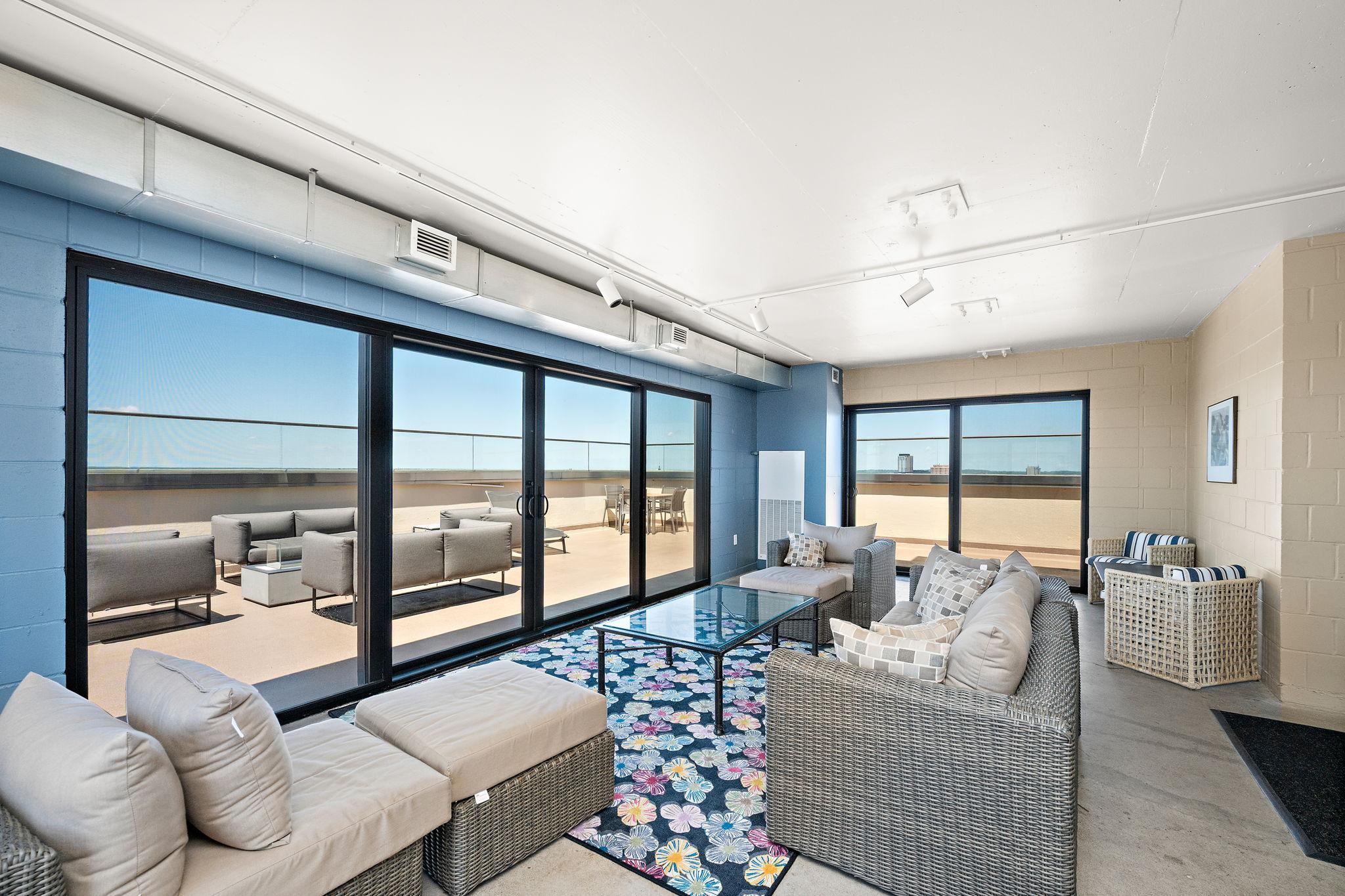 View of Residential at 400 Groveland Avenue #809, Minneapolis MN 55403, Minneapolis (21 of 36) - Mike Wilen | Minnesota Team Real Estate