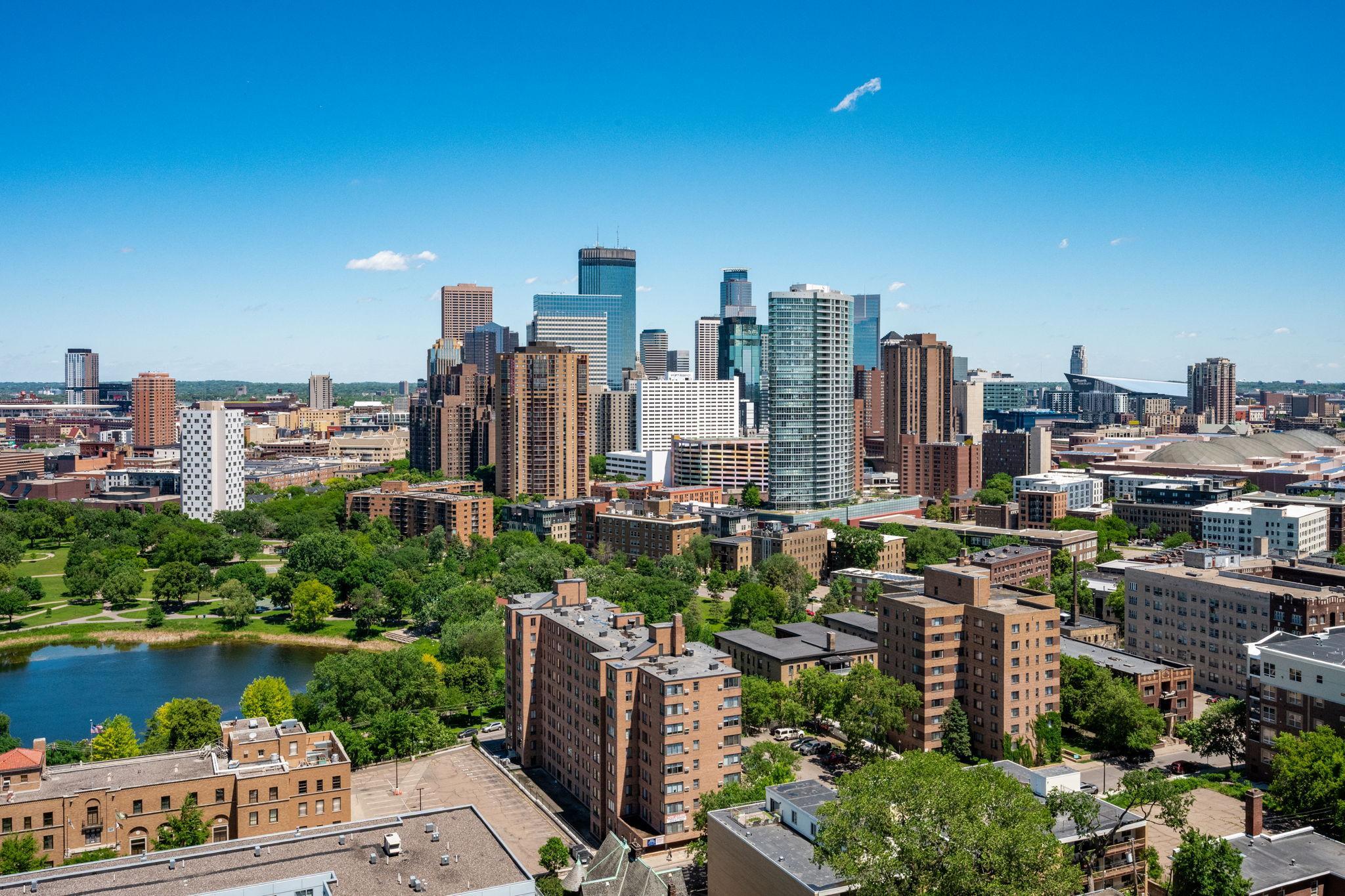View of Residential at 400 Groveland Avenue #809, Minneapolis MN 55403, Minneapolis (19 of 36) - Mike Wilen | Minnesota Team Real Estate