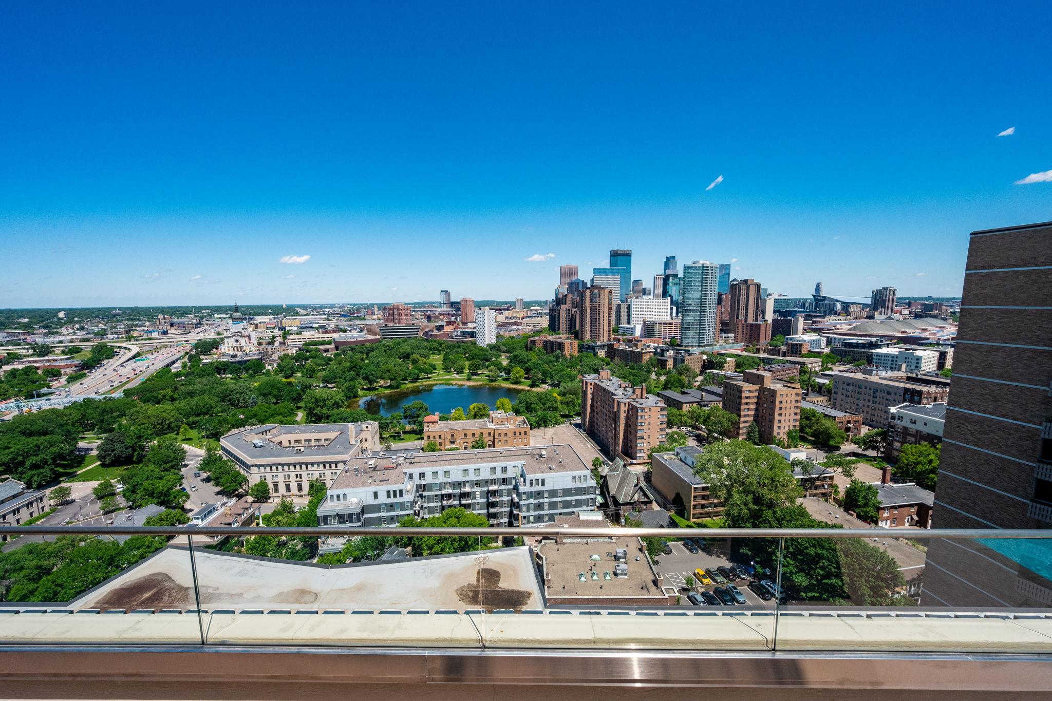 View of Residential at 400 Groveland Avenue #809, Minneapolis MN 55403, Minneapolis (18 of 36) - Mike Wilen | Minnesota Team Real Estate