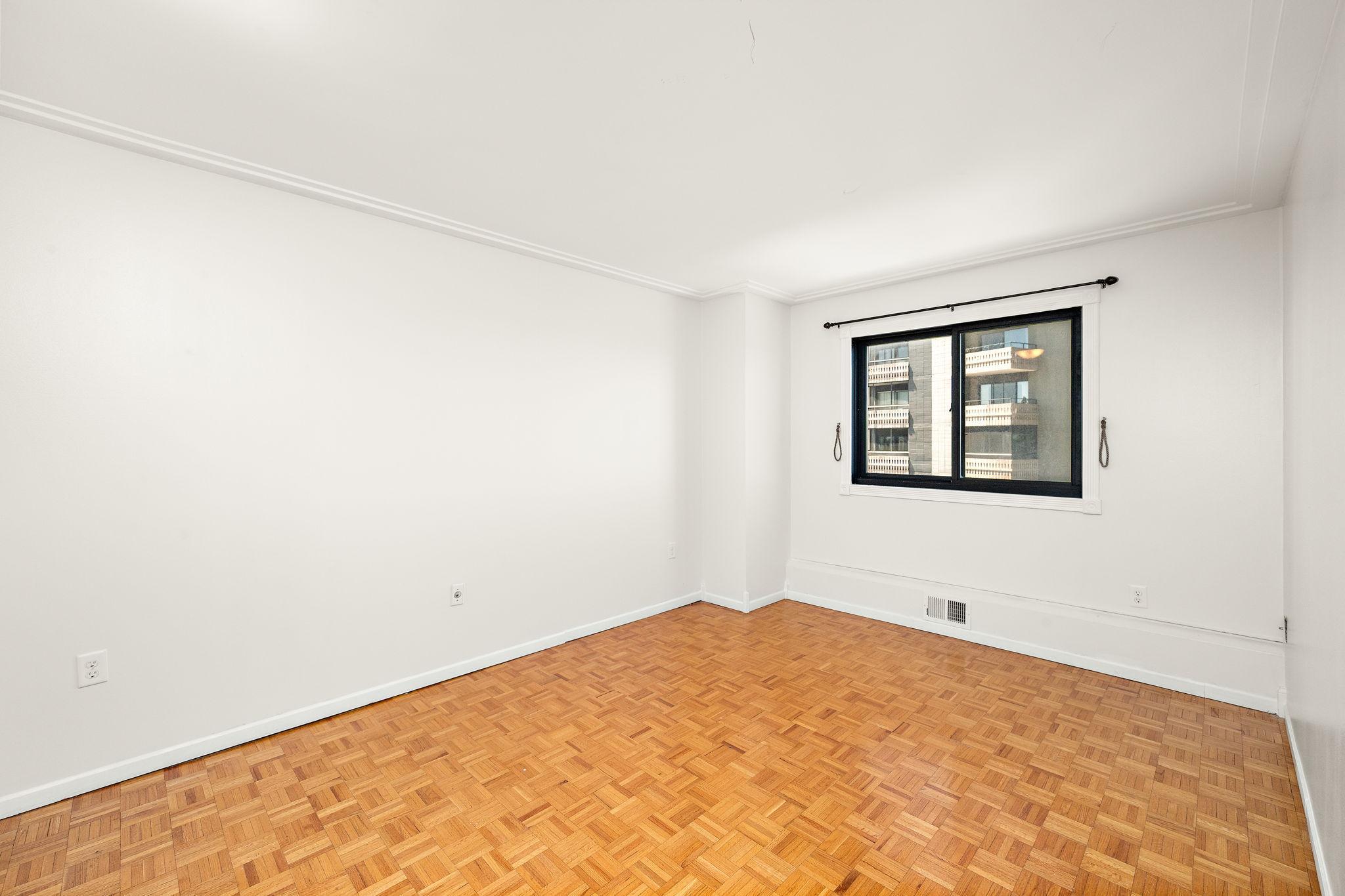 View of Residential at 400 Groveland Avenue #809, Minneapolis MN 55403, Minneapolis (14 of 36) - Mike Wilen | Minnesota Team Real Estate