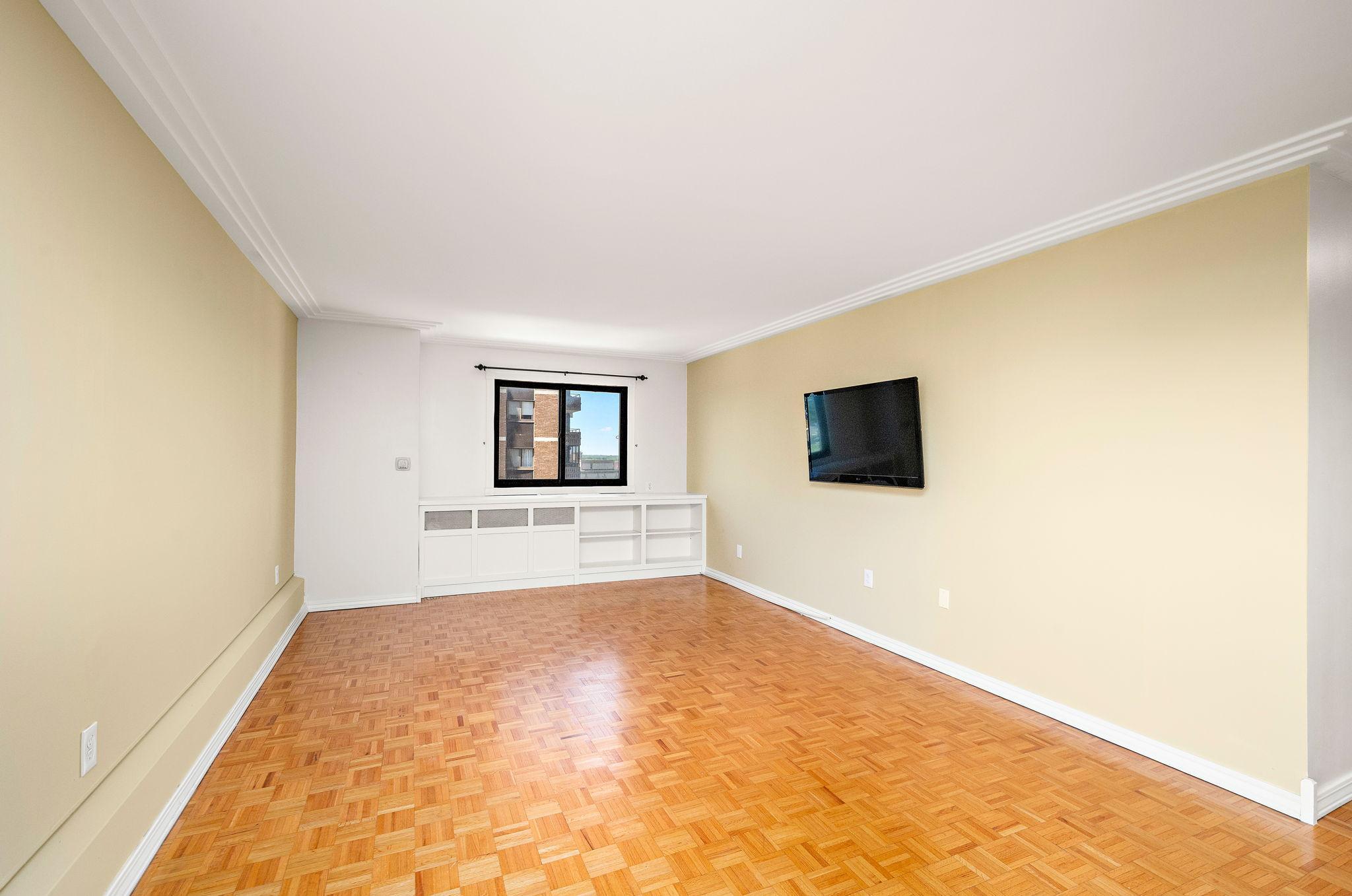 View of Residential at 400 Groveland Avenue #809, Minneapolis MN 55403, Minneapolis (11 of 36) - Mike Wilen | Minnesota Team Real Estate