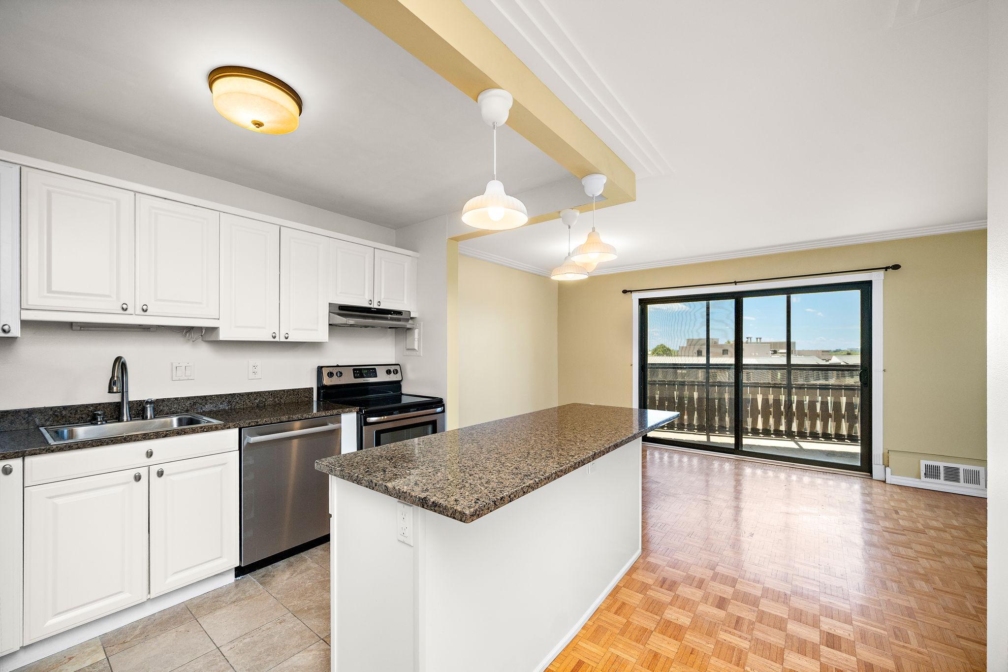 View of Residential at 400 Groveland Avenue #809, Minneapolis MN 55403, Minneapolis (7 of 36) - Mike Wilen | Minnesota Team Real Estate