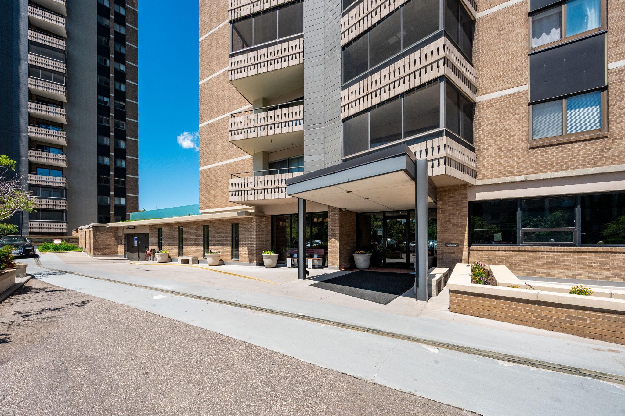 View of Residential at 400 Groveland Avenue #809, Minneapolis MN 55403, Minneapolis (2 of 36) - Mike Wilen | Minnesota Team Real Estate