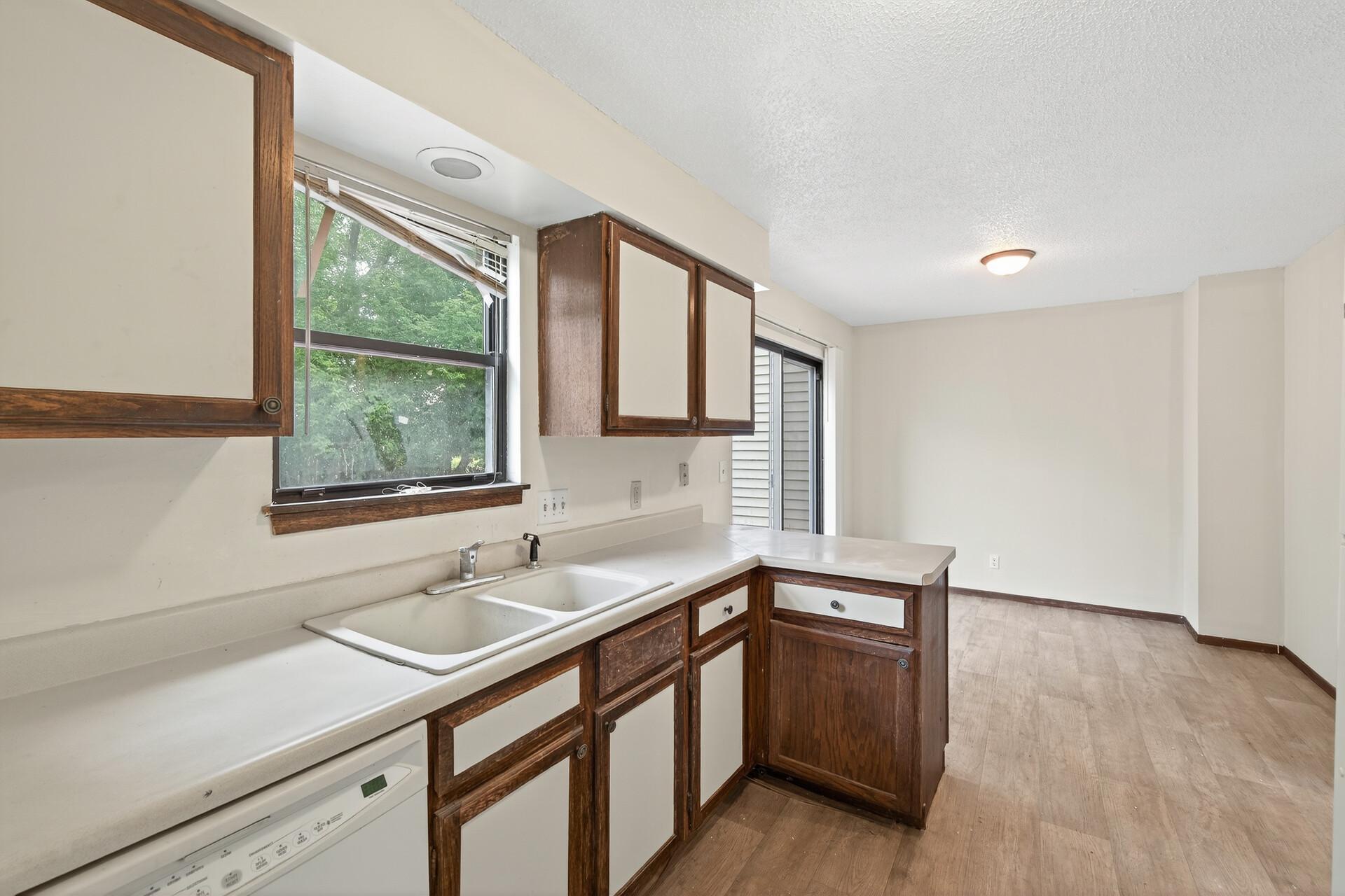 View of Residential at 6618 Camden Drive, Brooklyn Center MN 55430, Brooklyn Center (9 of 35) - Mike Wilen | Minnesota Team Real Estate
