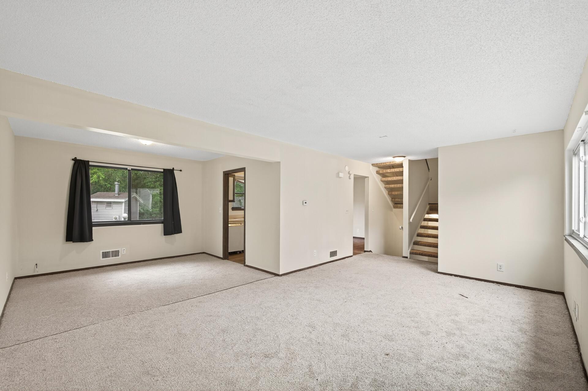 View of Residential at 6618 Camden Drive, Brooklyn Center MN 55430, Brooklyn Center (5 of 35) - Mike Wilen | Minnesota Team Real Estate