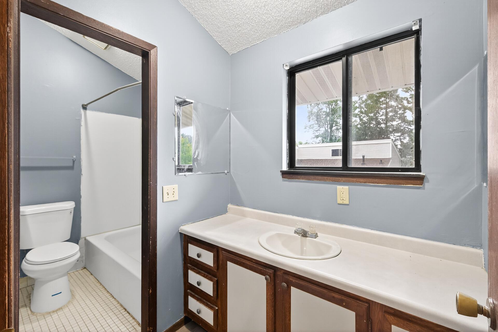 View of Residential at 6618 Camden Drive, Brooklyn Center MN 55430, Brooklyn Center (28 of 35) - Mike Wilen | Minnesota Team Real Estate