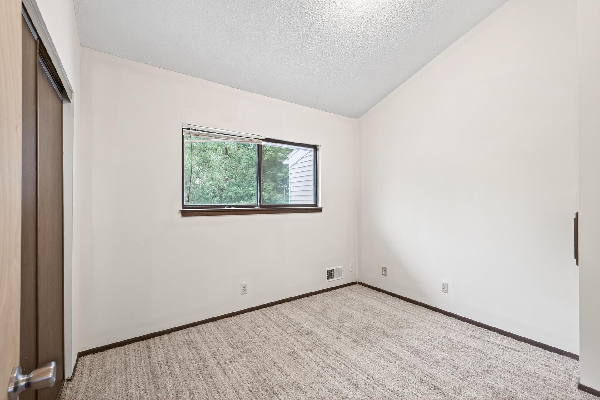 View of Residential at 6618 Camden Drive, Brooklyn Center MN 55430, Brooklyn Center (23 of 35) - Mike Wilen | Minnesota Team Real Estate