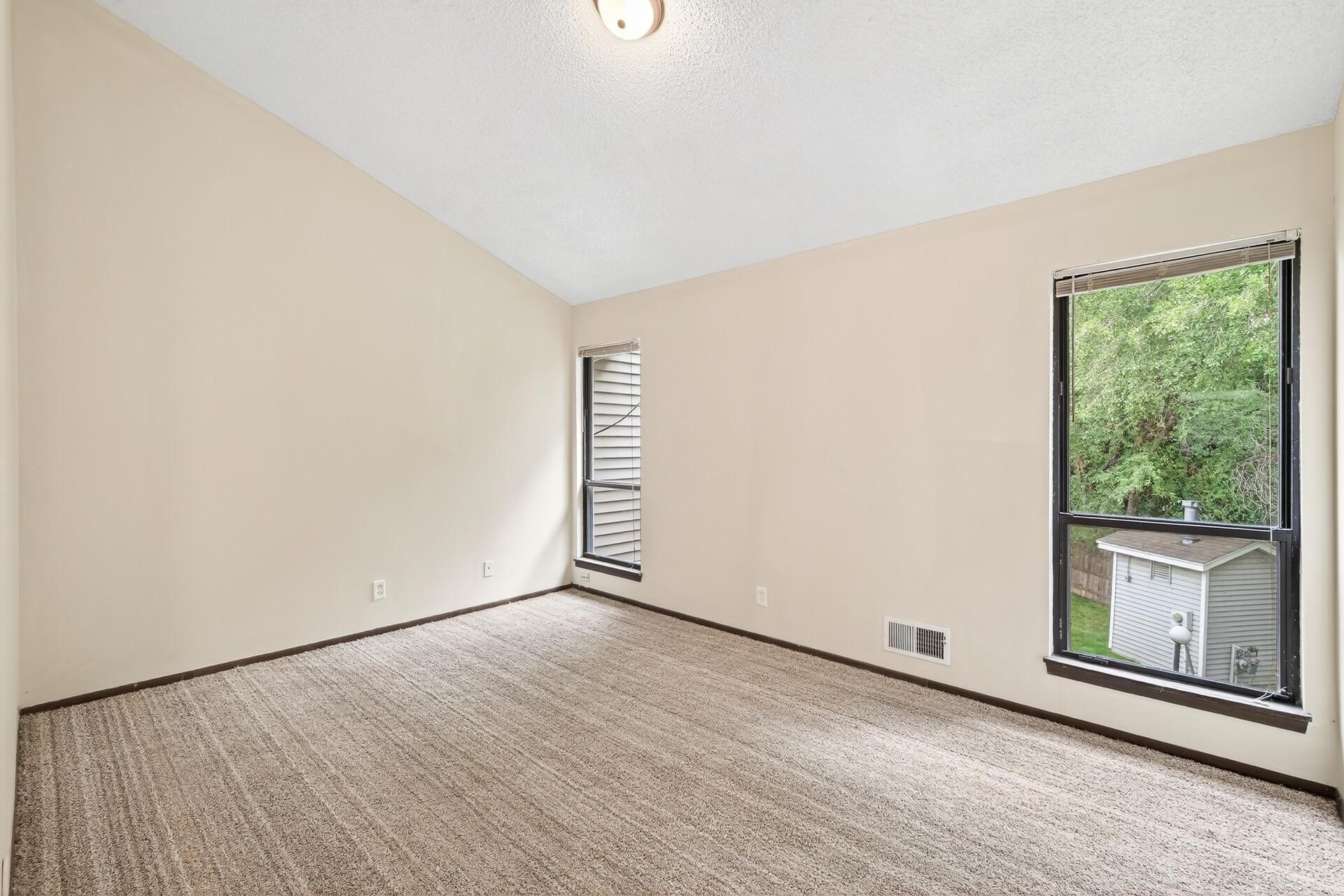 View of Residential at 6618 Camden Drive, Brooklyn Center MN 55430, Brooklyn Center (16 of 35) - Mike Wilen | Minnesota Team Real Estate