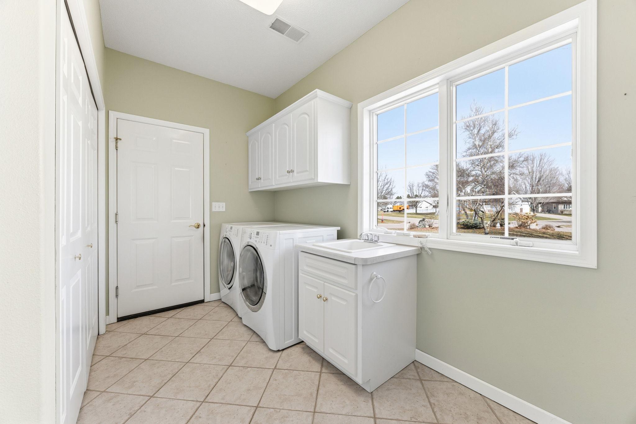 View of Residential at 1320 Heritage Avenue, Hutchinson MN 55350, Hutchinson (15 of 43) - Mike Wilen | Minnesota Team Real Estate