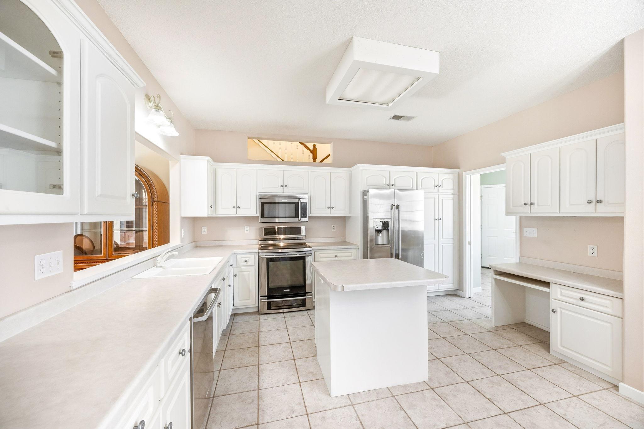View of Residential at 1320 Heritage Avenue, Hutchinson MN 55350, Hutchinson (11 of 43) - Mike Wilen | Minnesota Team Real Estate