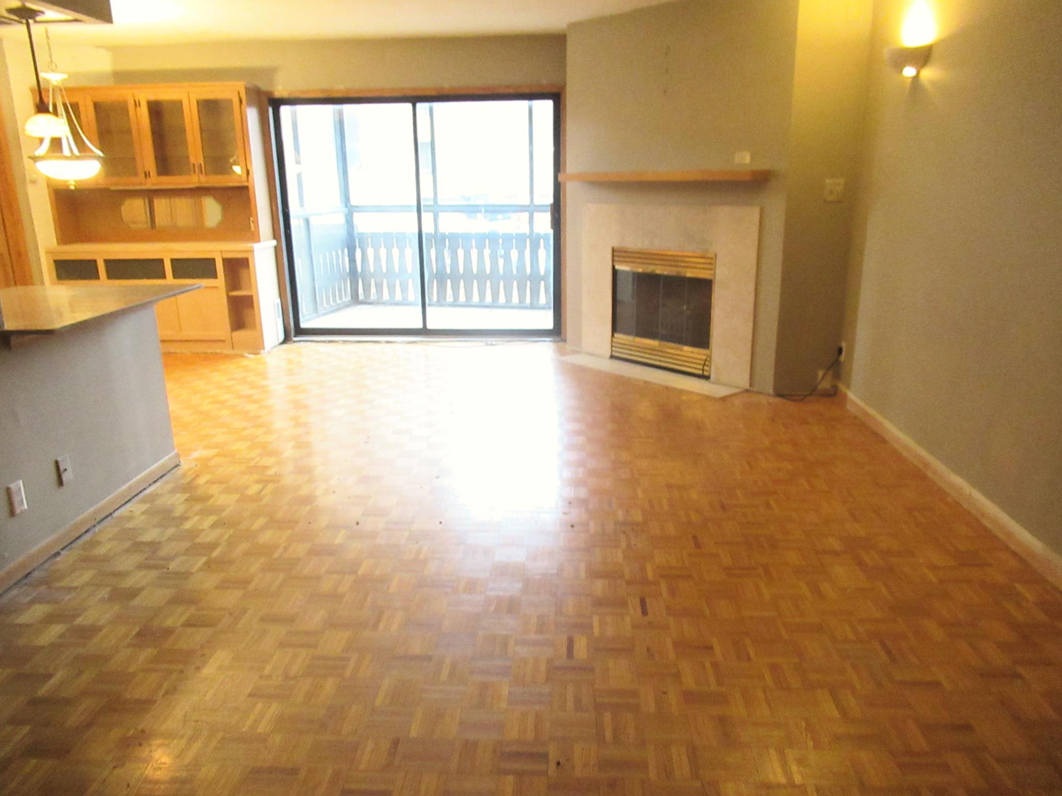 View of Residential at 410 Groveland Avenue #204, Minneapolis MN 55403, Minneapolis (8 of 13) - Mike Wilen | Minnesota Team Real Estate