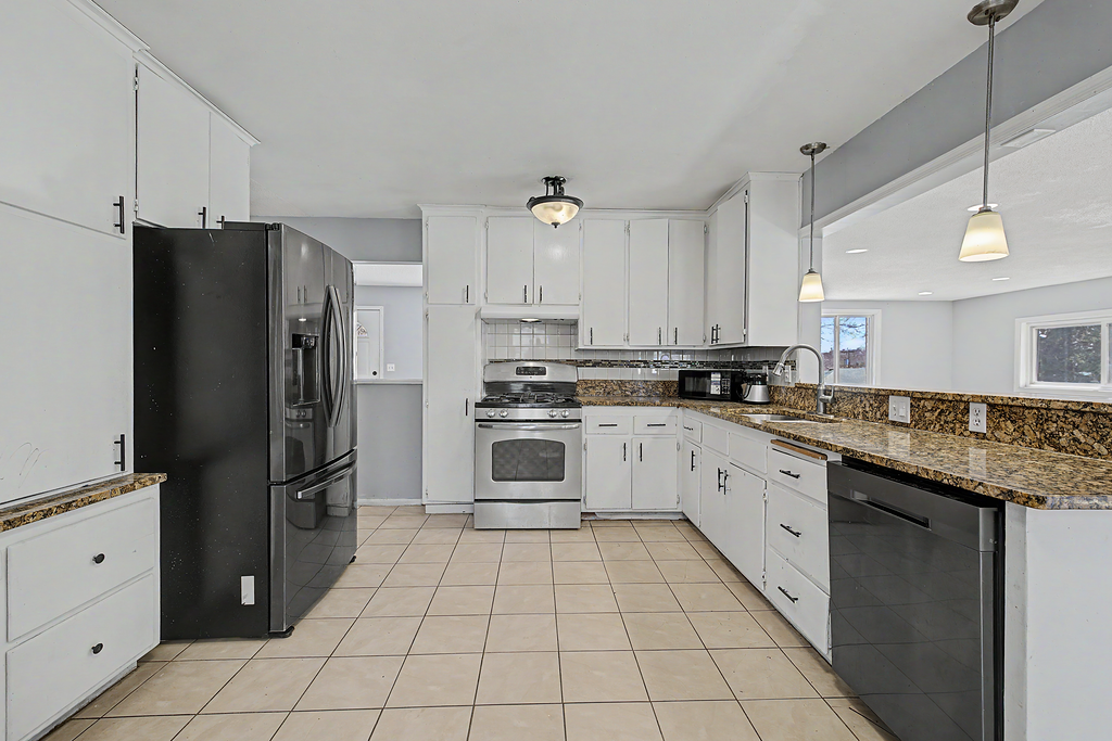 View of Residential at 4034 Cleveland Street, Columbia Heights MN 55421, Columbia Heights (7 of 36) - Mike Wilen | Minnesota Team Real Estate